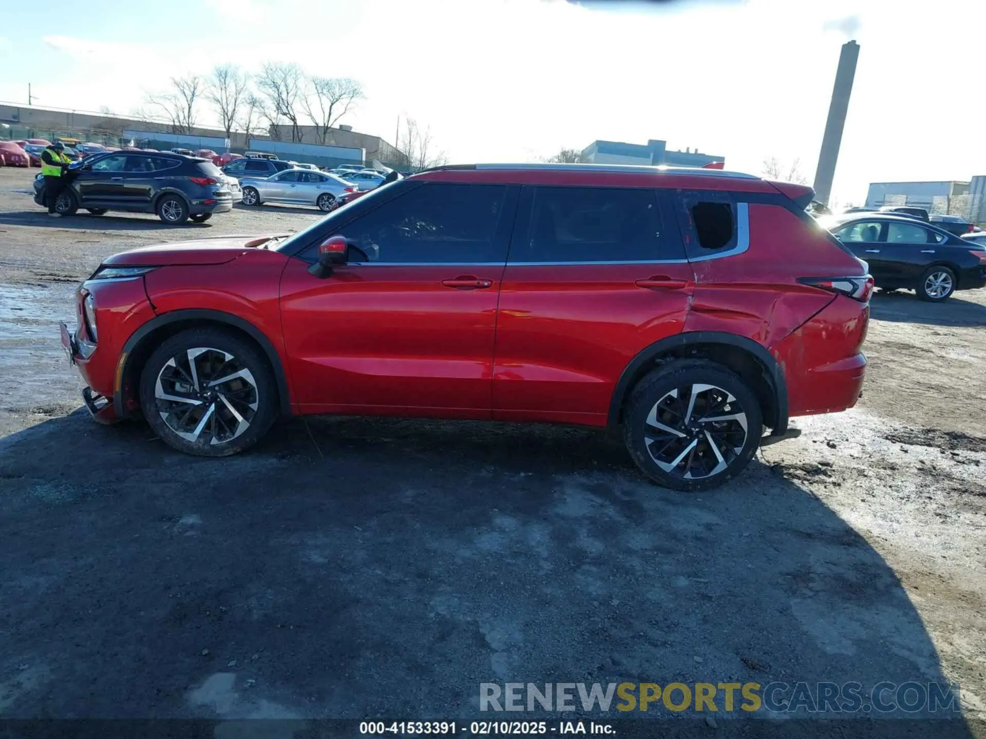 15 fotografías del automóvil dañado JA4J4WA84RZ015216 MITSUBISHI OUTLANDER 2024