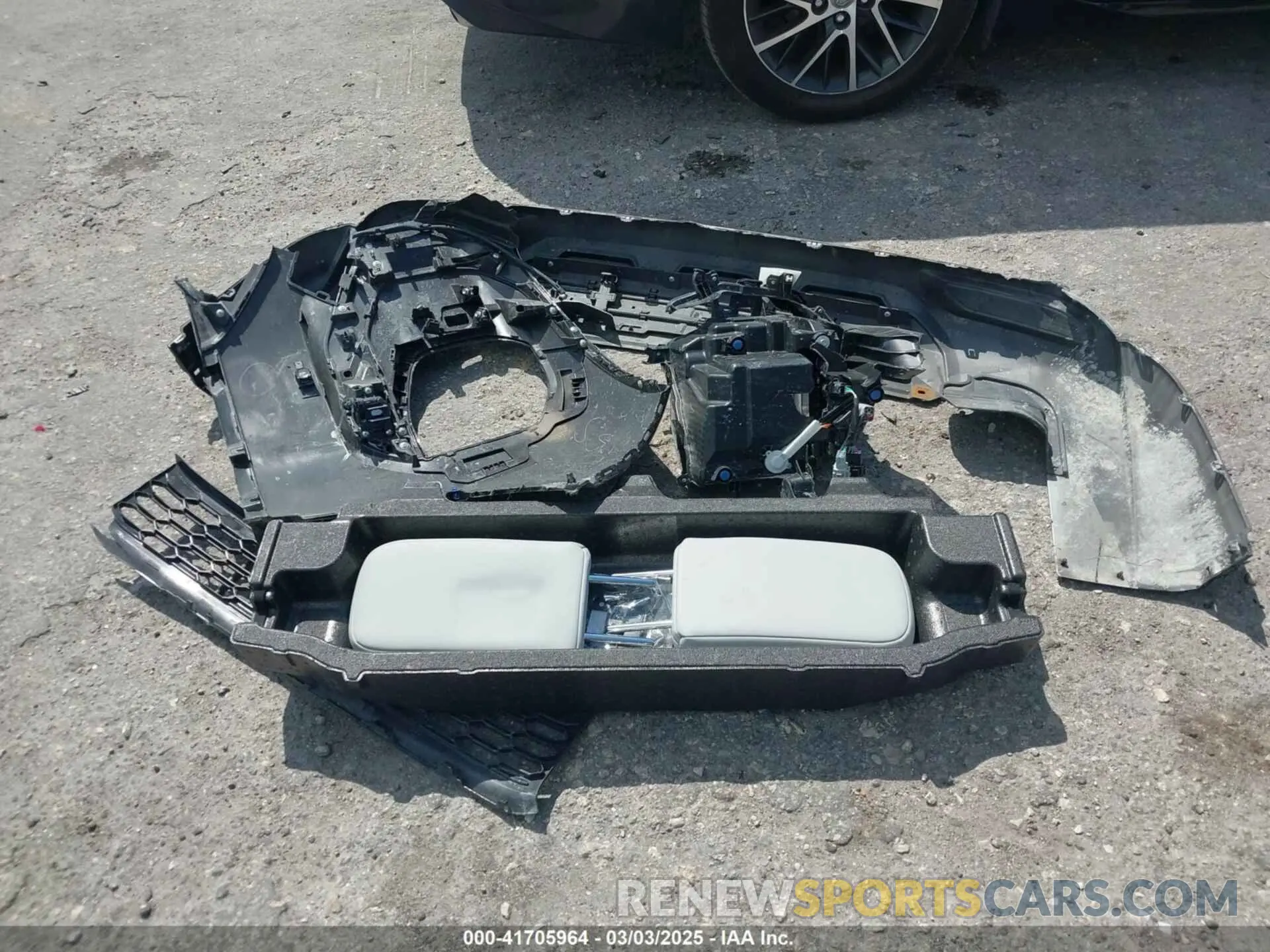 11 fotografías del automóvil dañado JA4J4WA84RZ039385 MITSUBISHI OUTLANDER 2024
