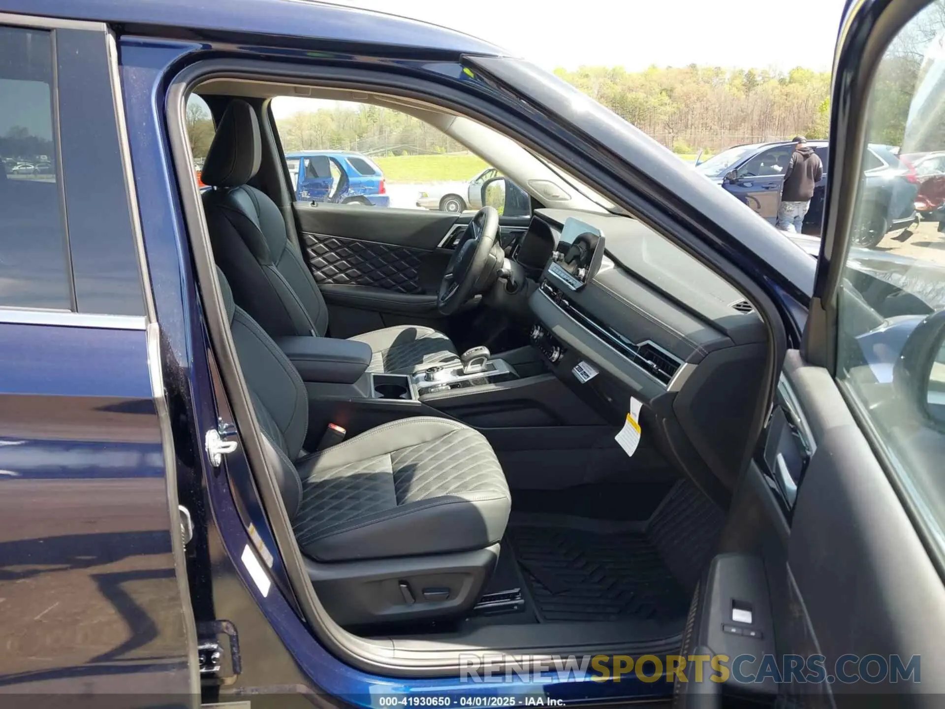 5 fotografías del automóvil dañado JA4J4WA84RZ072693 MITSUBISHI OUTLANDER 2024