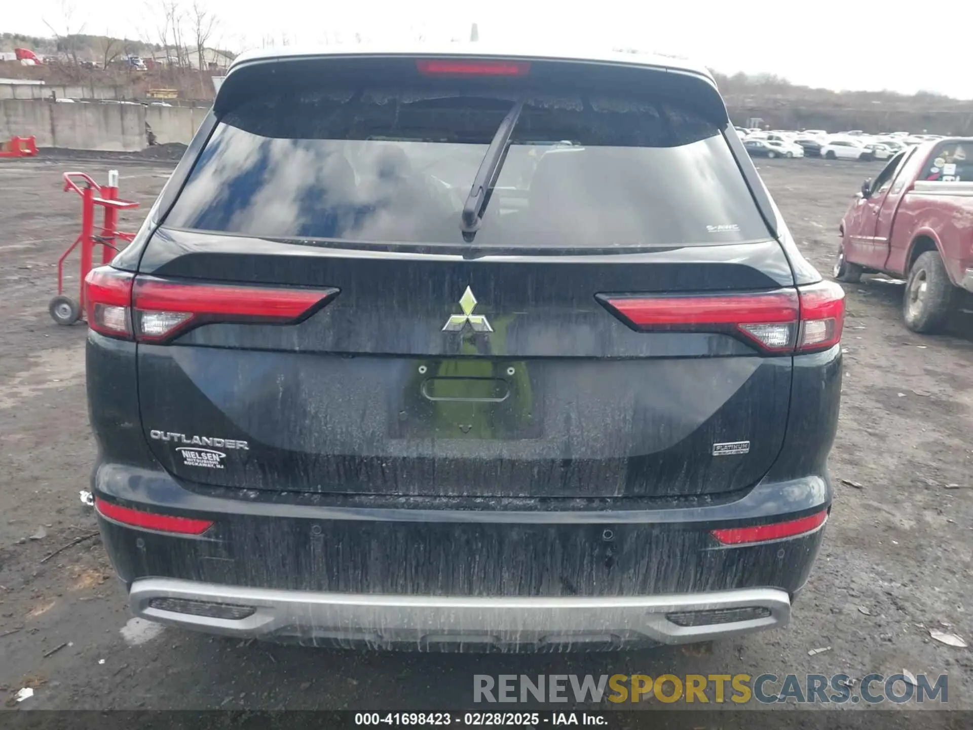 15 fotografías del automóvil dañado JA4J4WA86RZ036102 MITSUBISHI OUTLANDER 2024