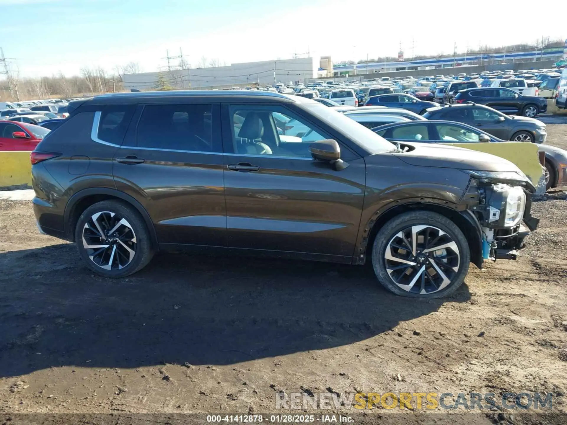13 fotografías del automóvil dañado JA4J4WA89RZ035560 MITSUBISHI OUTLANDER 2024
