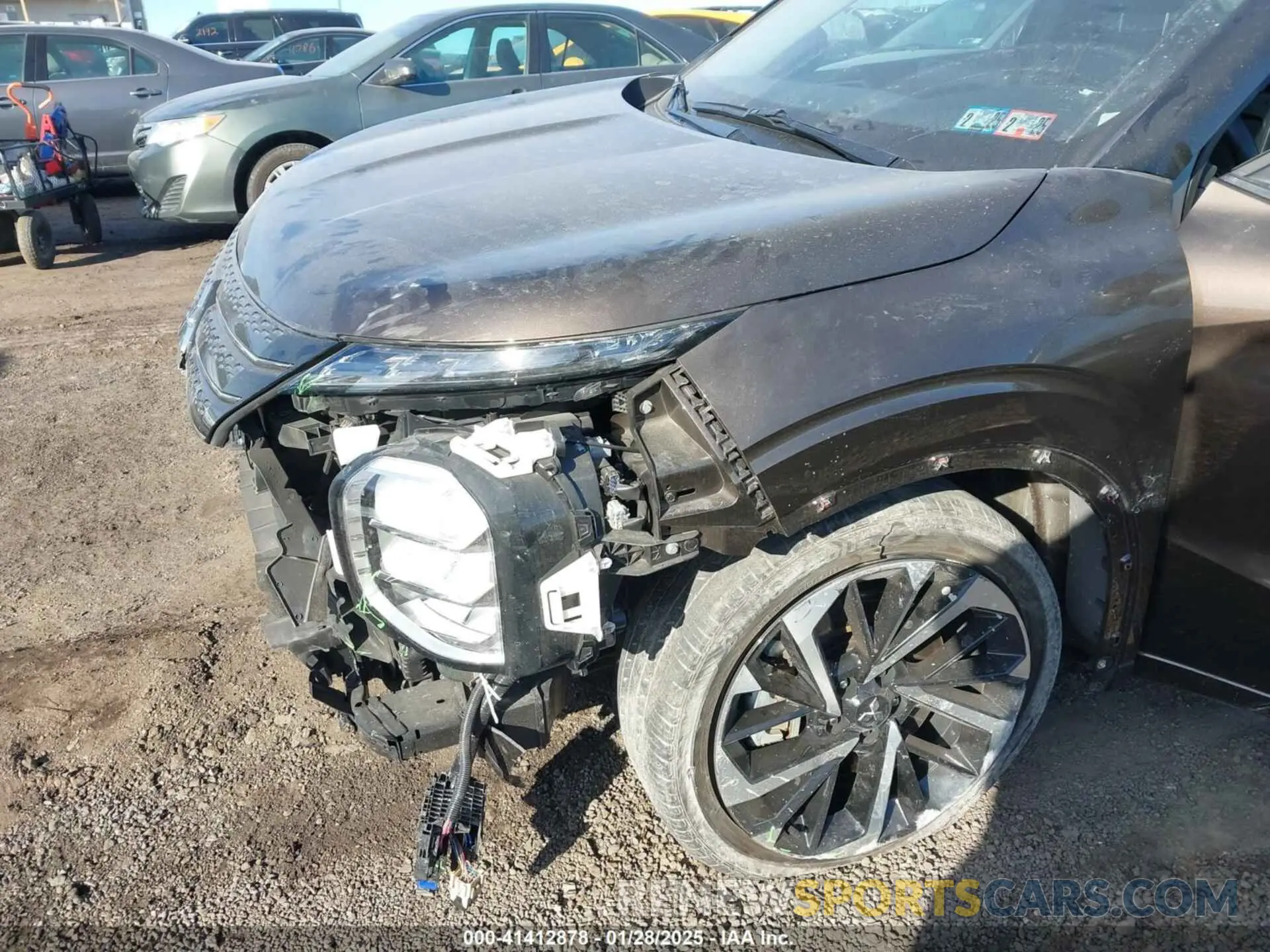 17 fotografías del automóvil dañado JA4J4WA89RZ035560 MITSUBISHI OUTLANDER 2024