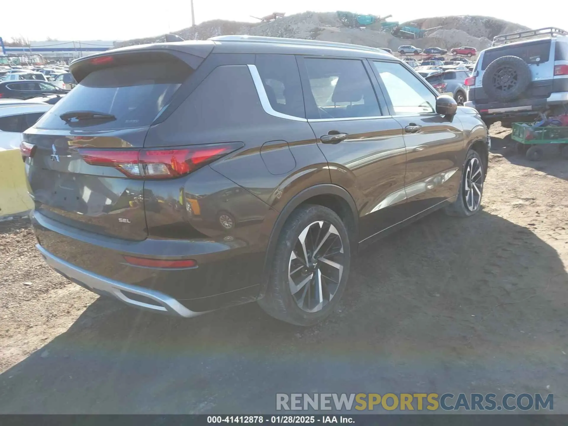 4 fotografías del automóvil dañado JA4J4WA89RZ035560 MITSUBISHI OUTLANDER 2024