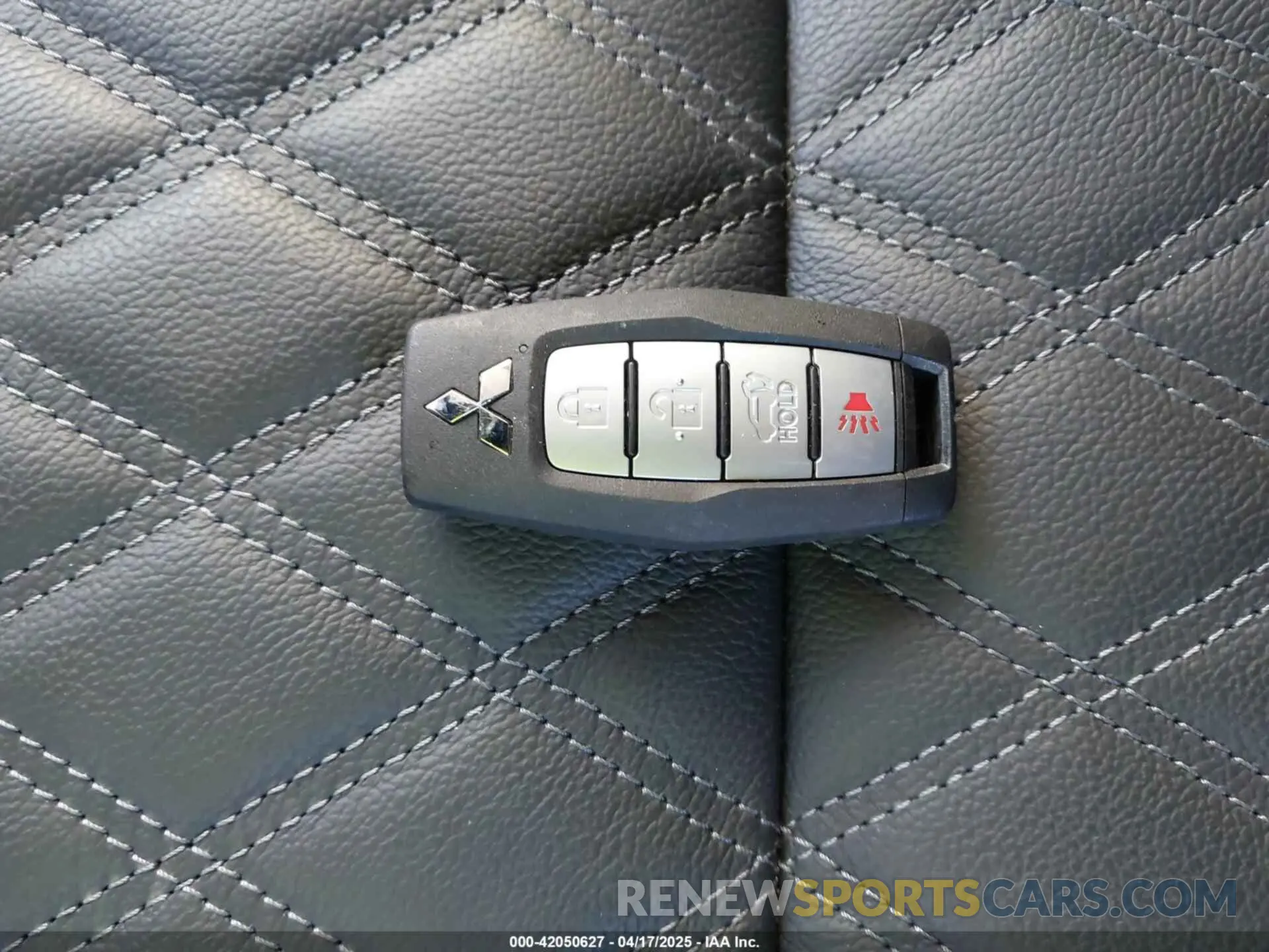 11 fotografías del automóvil dañado JA4J4WA8XRZ090163 MITSUBISHI OUTLANDER 2024