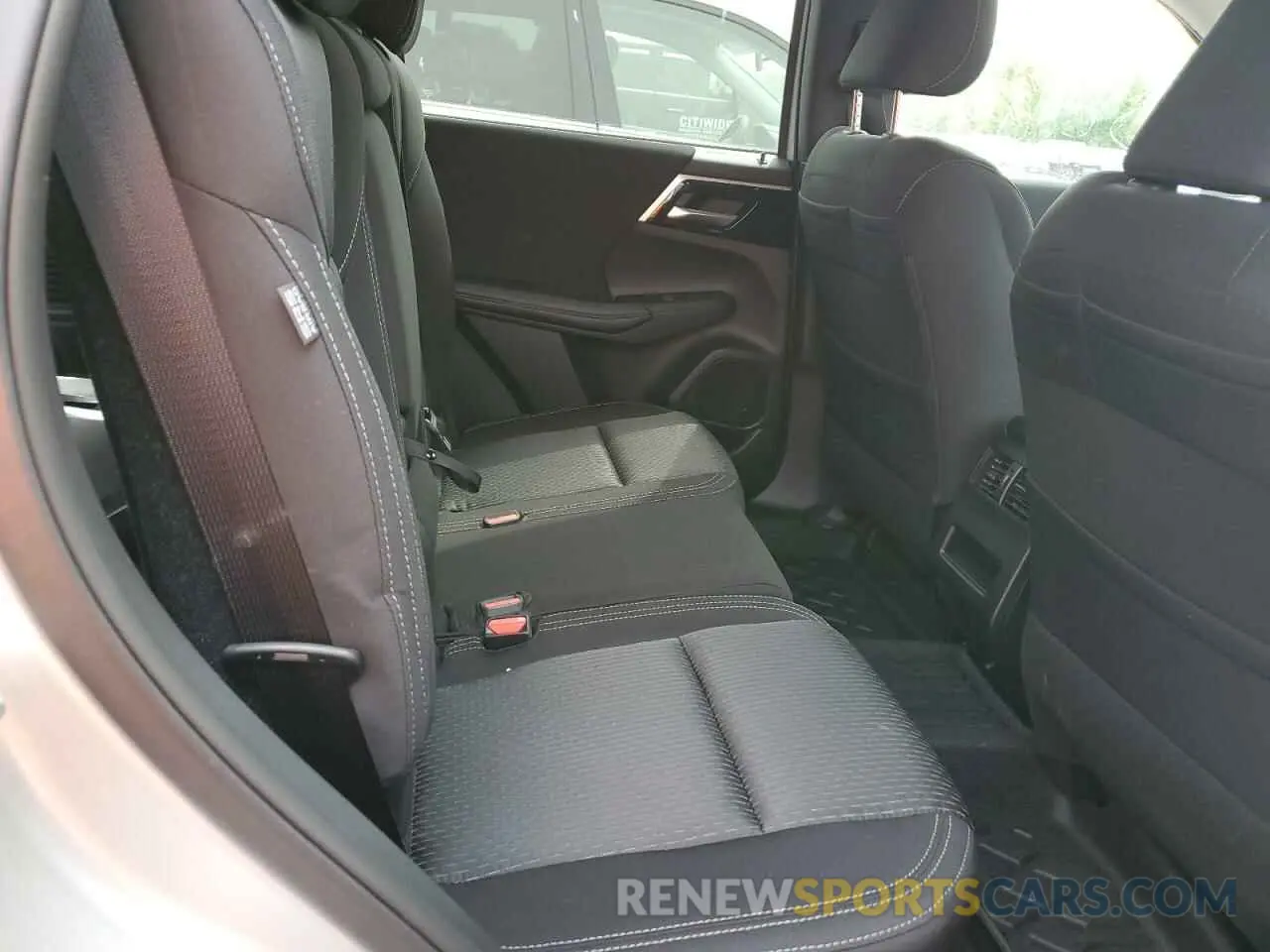 10 fotografías del automóvil dañado JA4T5UA91RZ049357 MITSUBISHI OUTLANDER 2024