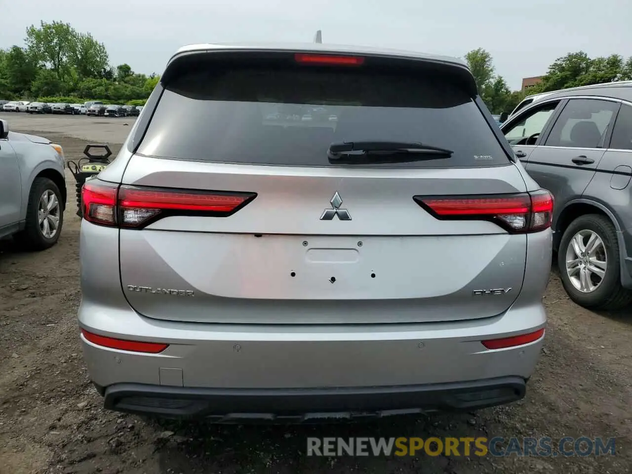 6 fotografías del automóvil dañado JA4T5UA91RZ049357 MITSUBISHI OUTLANDER 2024