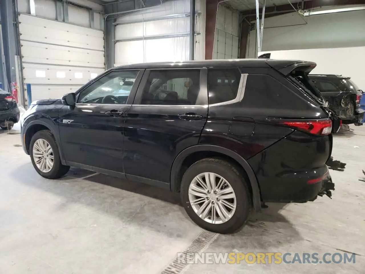 2 fotografías del automóvil dañado JA4T5UA95RZ049863 MITSUBISHI OUTLANDER 2024