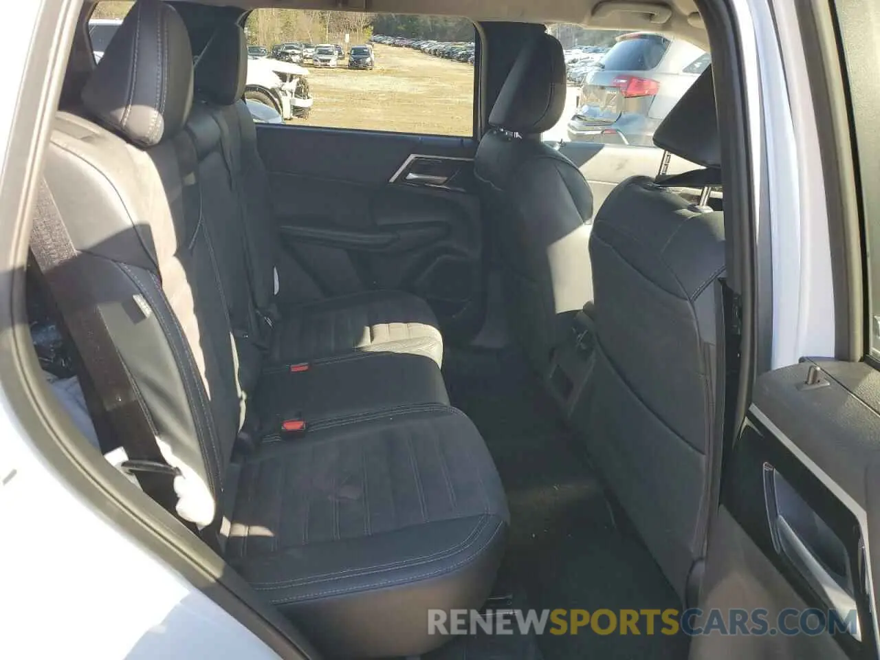 11 fotografías del automóvil dañado JA4T5VA95RZ064045 MITSUBISHI OUTLANDER 2024