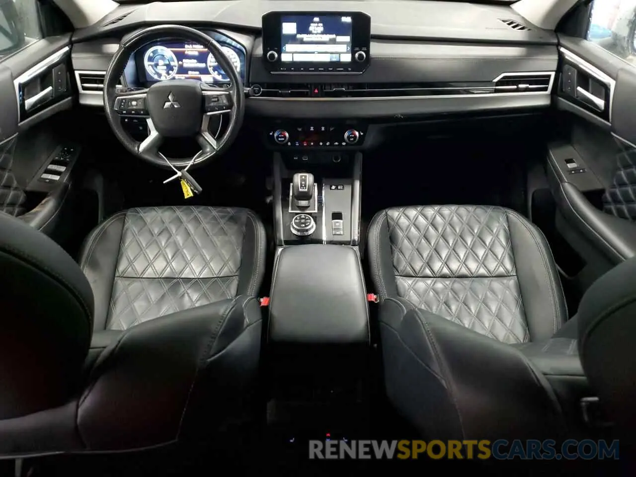 8 fotografías del automóvil dañado JA4T5VA99RZ611740 MITSUBISHI OUTLANDER 2024
