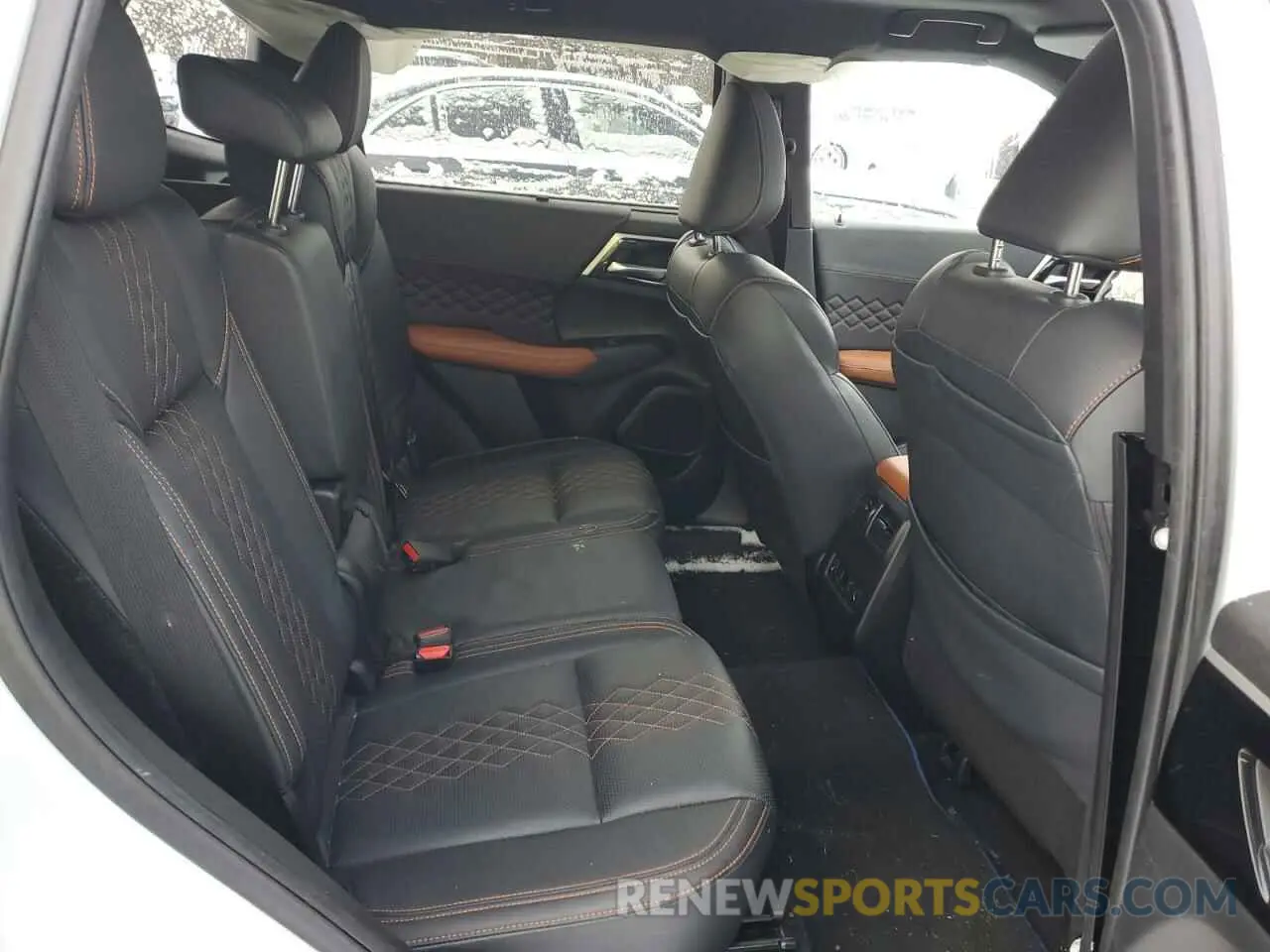 11 fotografías del automóvil dañado JA4T5WA94RZ605267 MITSUBISHI OUTLANDER 2024