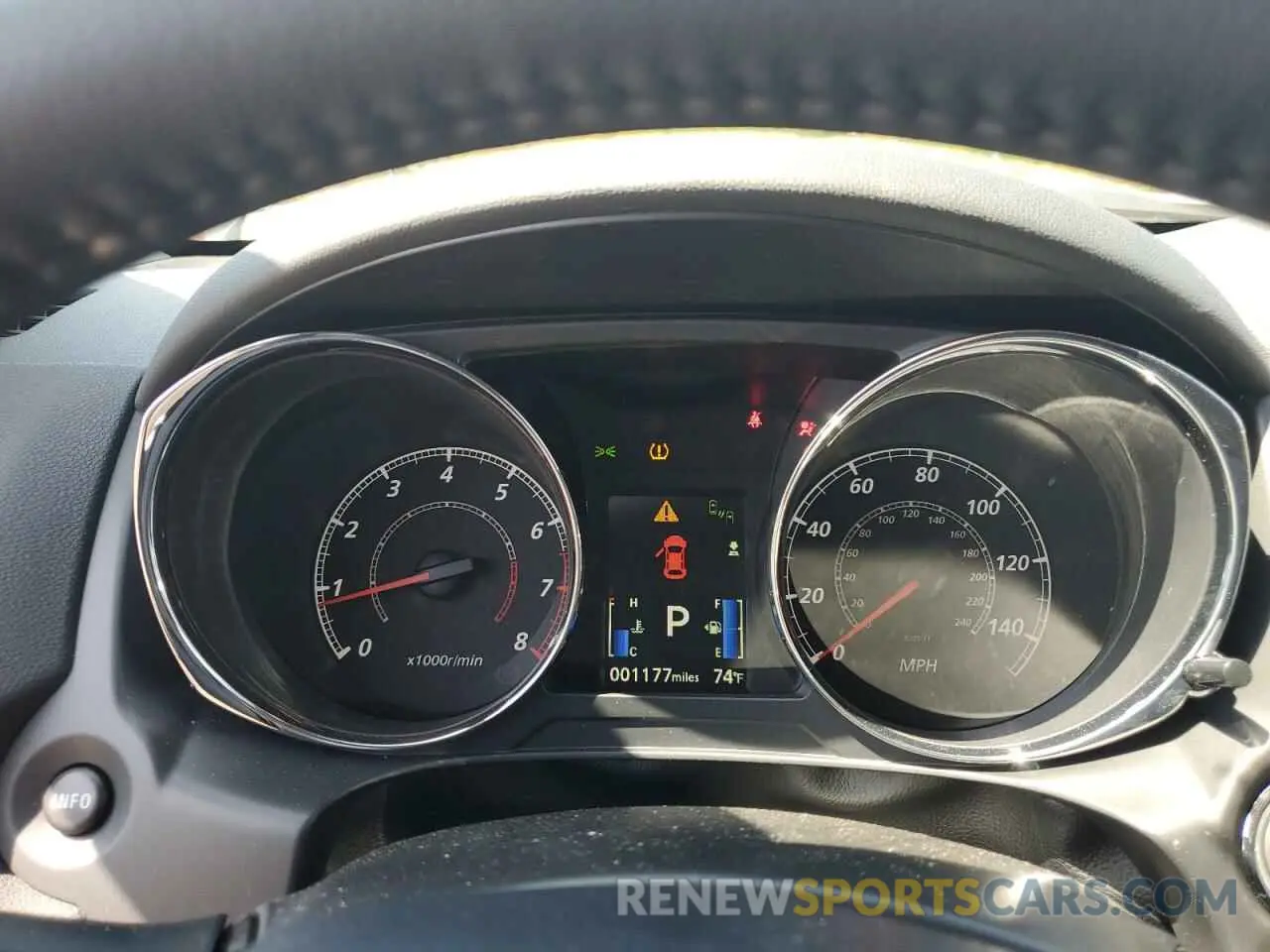 9 fotografías del automóvil dañado JA4ARUAU9SU002130 MITSUBISHI OUTLANDER 2025
