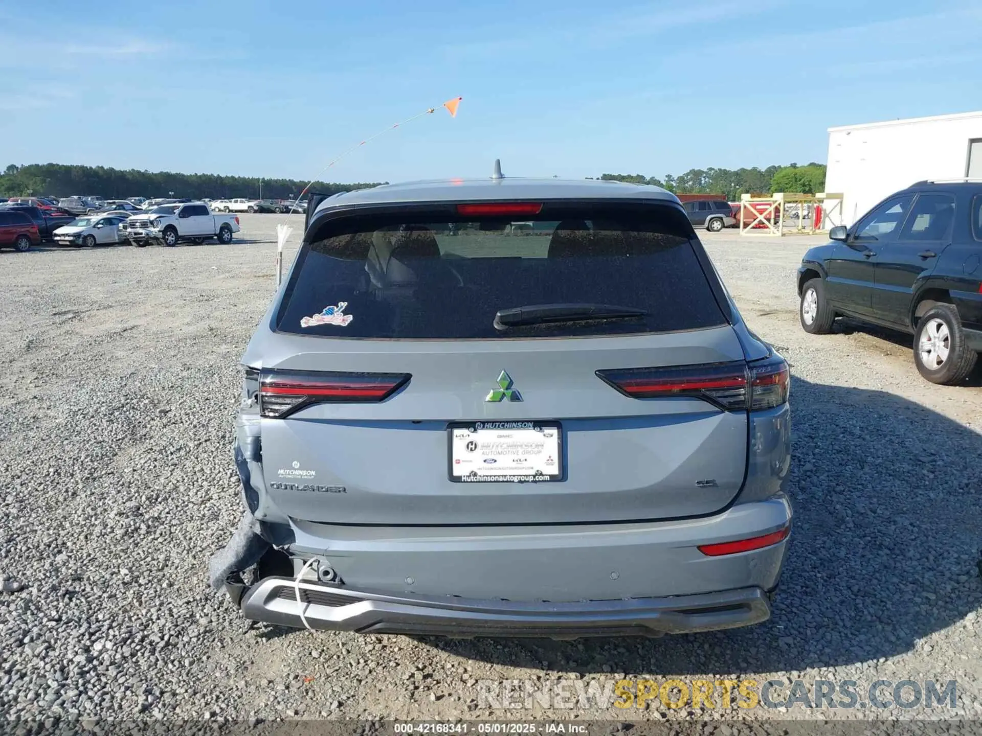 17 fotografías del automóvil dañado JA4J3VA87SZ018890 MITSUBISHI OUTLANDER 2025