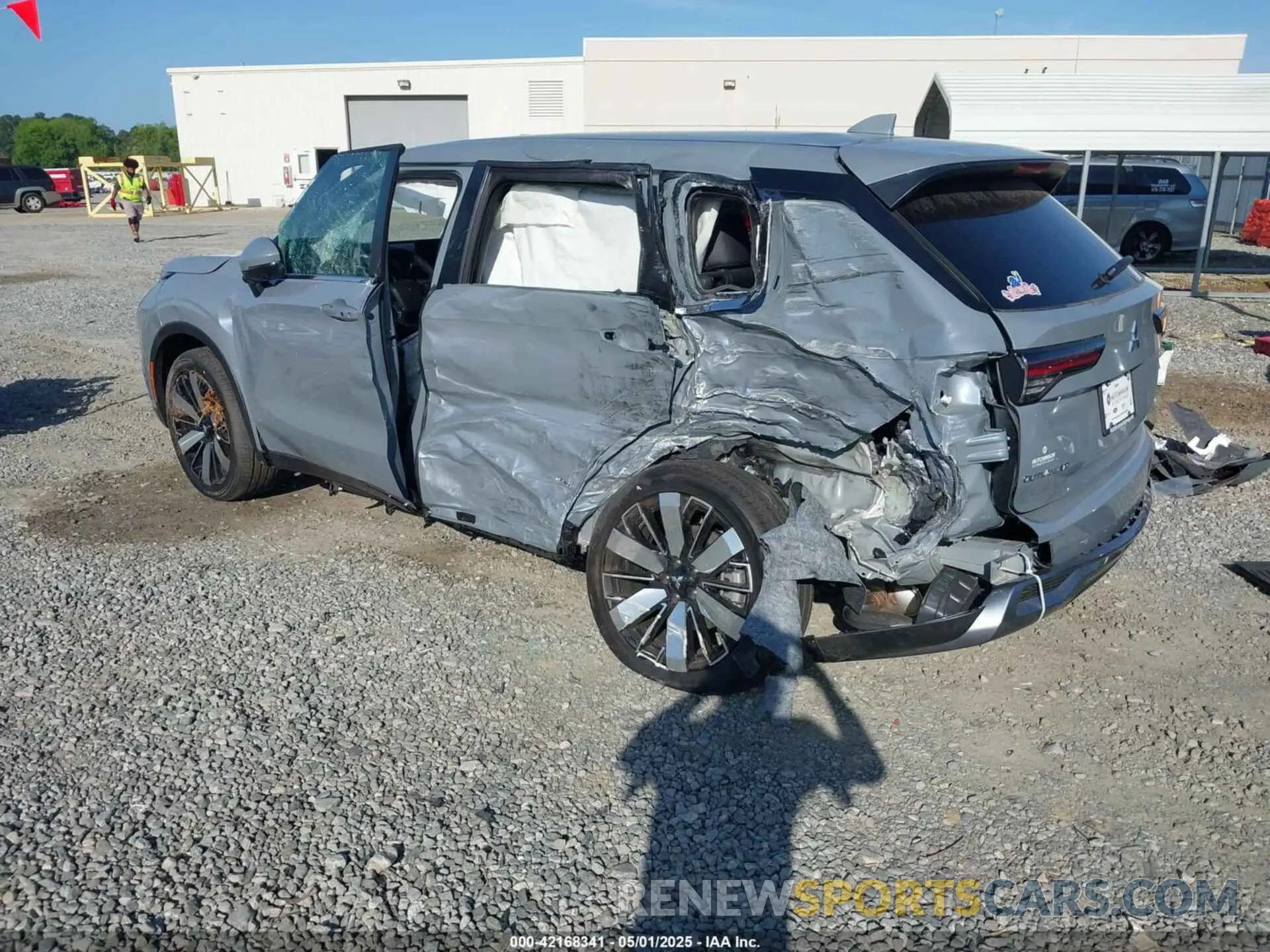 3 fotografías del automóvil dañado JA4J3VA87SZ018890 MITSUBISHI OUTLANDER 2025