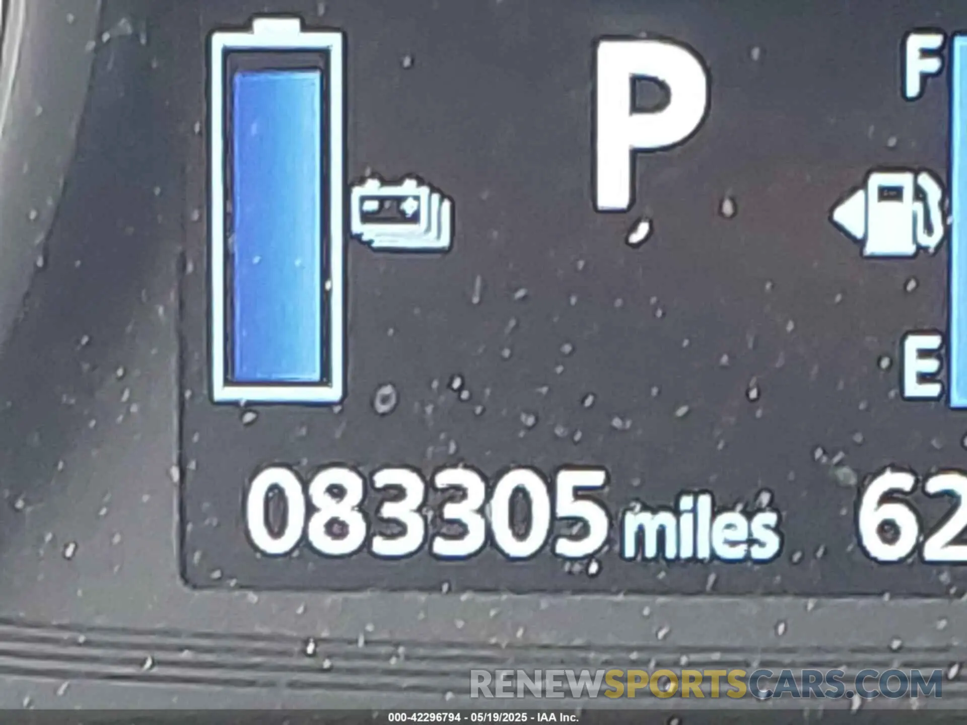 15 fotografías del automóvil dañado JA4J24A53KZ053560 MITSUBISHI OUTLANDER PHEV 2019
