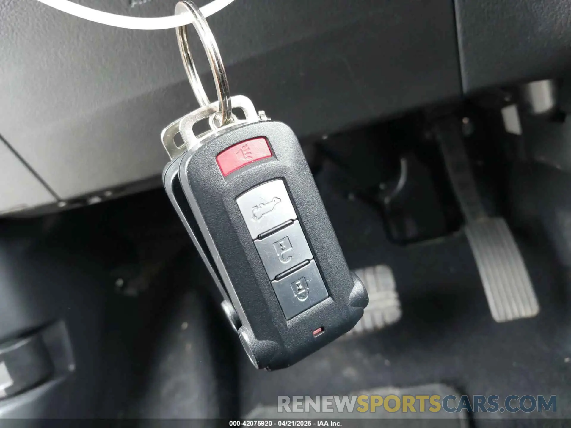 11 fotografías del automóvil dañado JA4J24A54KZ047069 MITSUBISHI OUTLANDER PHEV 2019