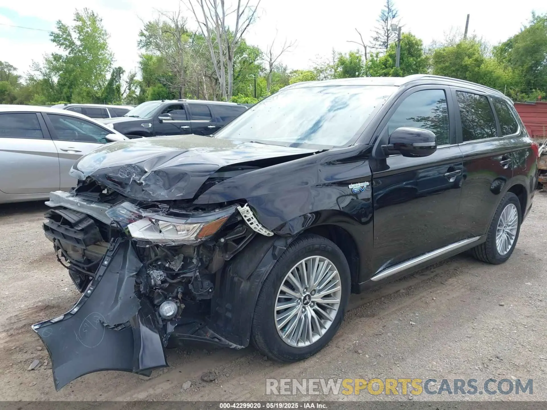 2 fotografías del automóvil dañado JA4J24A55KZ037103 MITSUBISHI OUTLANDER PHEV 2019