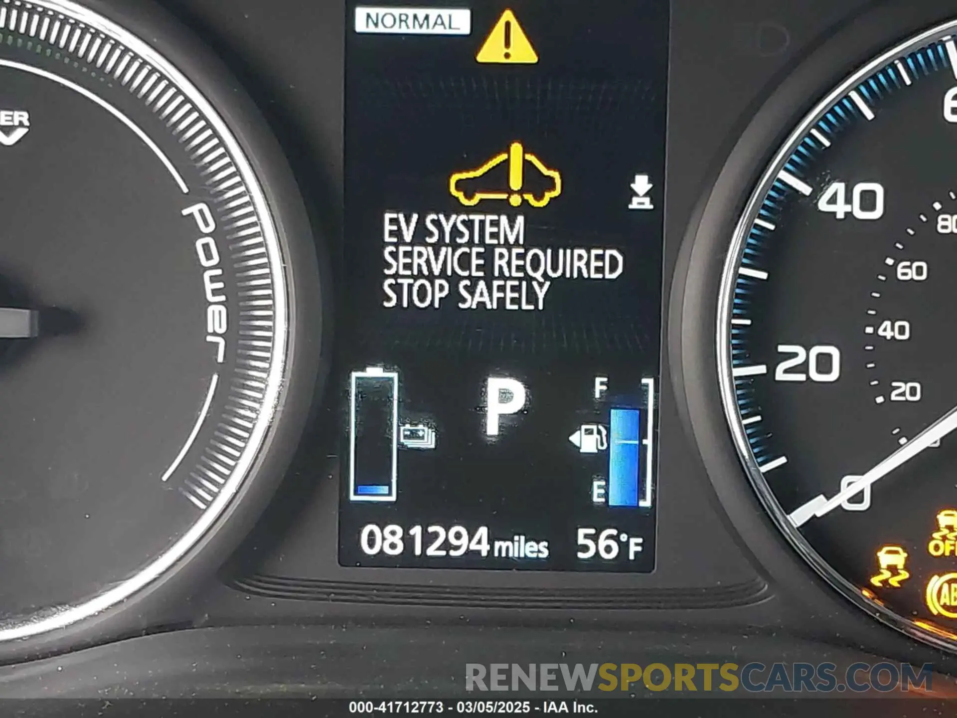 16 fotografías del automóvil dañado JA4J24A5XKZ034990 MITSUBISHI OUTLANDER PHEV 2019