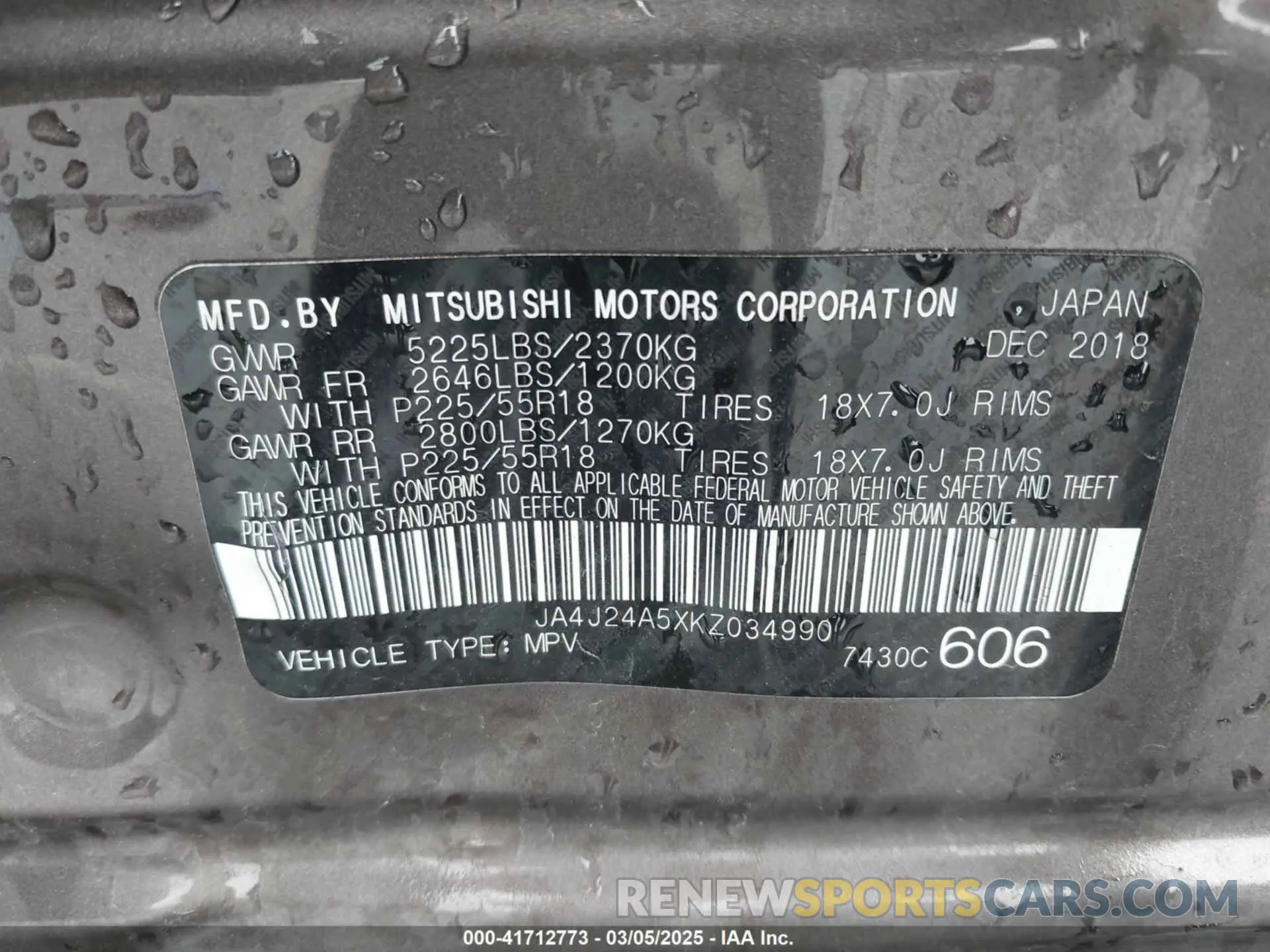 9 fotografías del automóvil dañado JA4J24A5XKZ034990 MITSUBISHI OUTLANDER PHEV 2019
