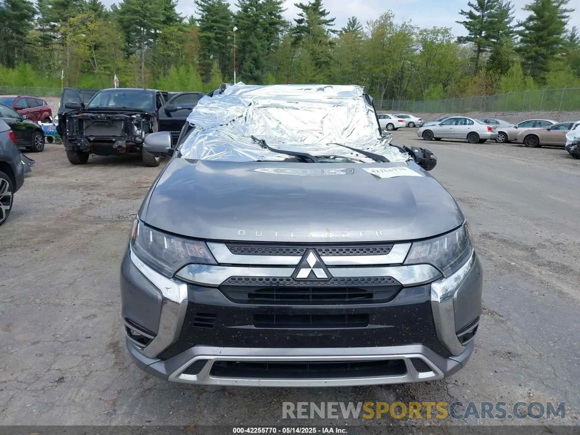 13 fotografías del automóvil dañado JA4J24A5XKZ051210 MITSUBISHI OUTLANDER PHEV 2019