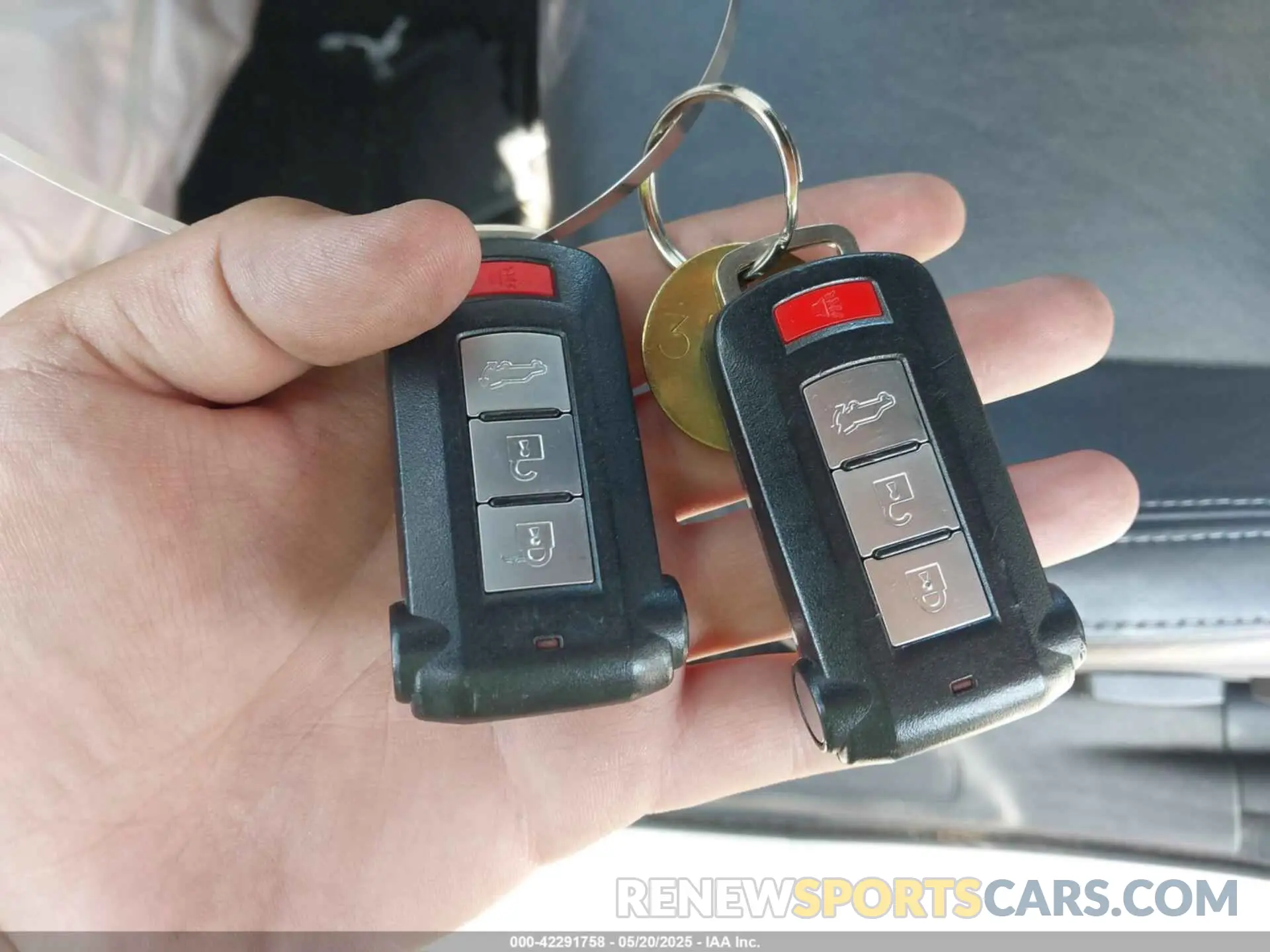 11 fotografías del automóvil dañado JA4J24A5XLZ041732 MITSUBISHI OUTLANDER PHEV 2020