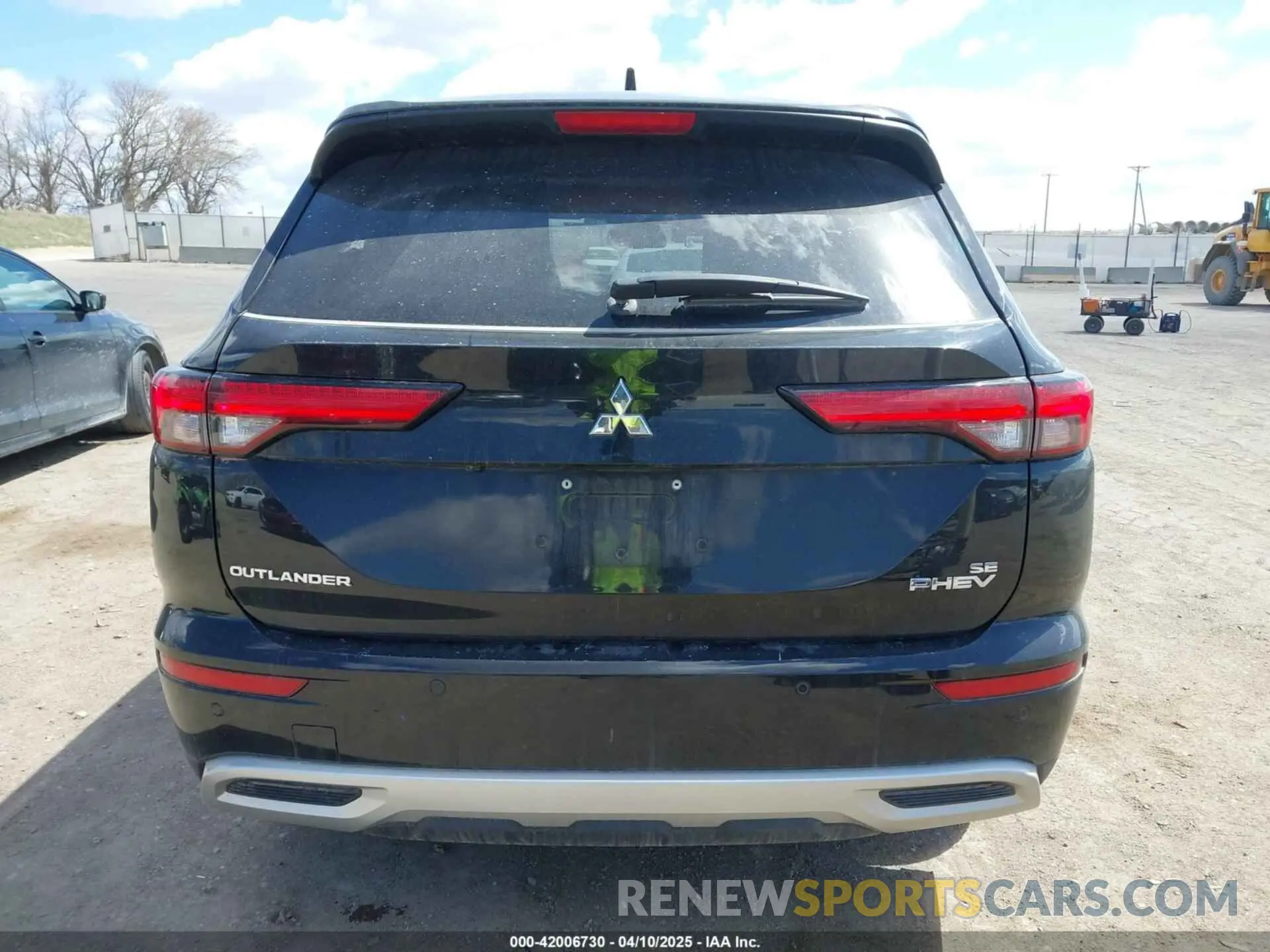 17 fotografías del automóvil dañado JA4T5UA9XPZ062573 MITSUBISHI OUTLANDER PHEV 2023