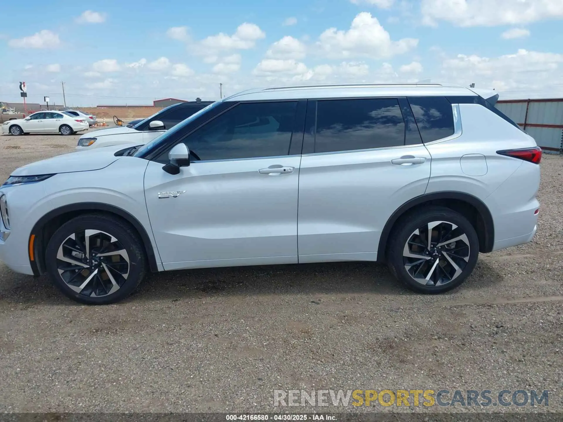 14 fotografías del automóvil dañado JA4T5VA94PZ029056 MITSUBISHI OUTLANDER PHEV 2023