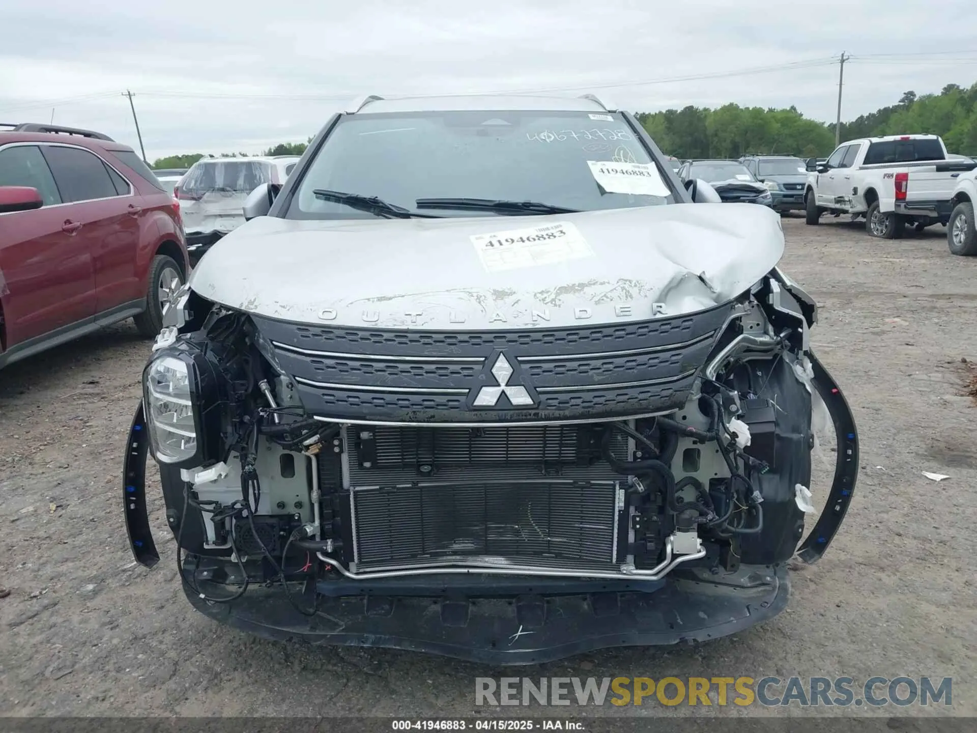 13 fotografías del automóvil dañado JA4T5WA93RZ023001 MITSUBISHI OUTLANDER PHEV 2024