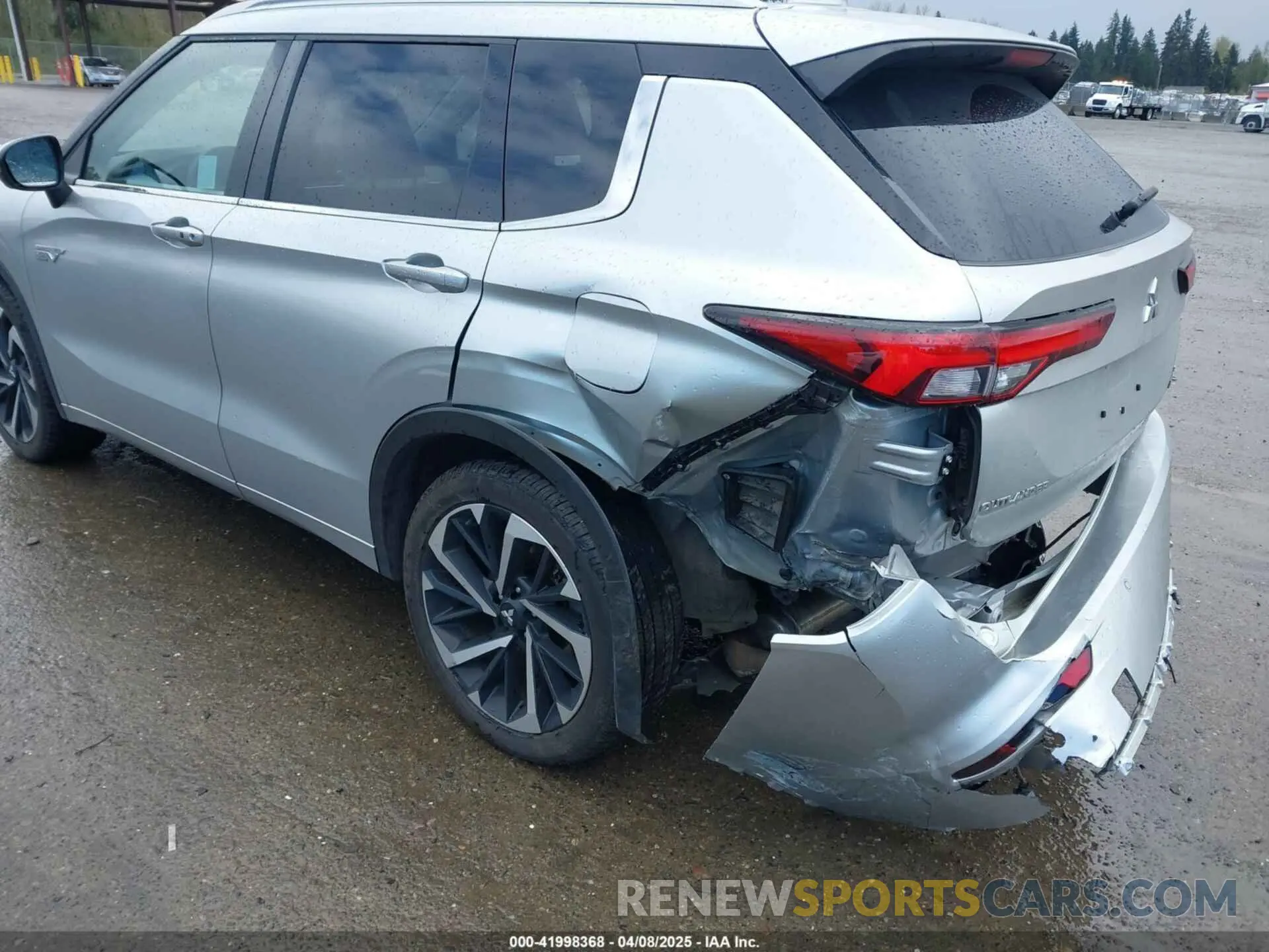 6 fotografías del automóvil dañado JA4T5WA93RZ051543 MITSUBISHI OUTLANDER PHEV 2024