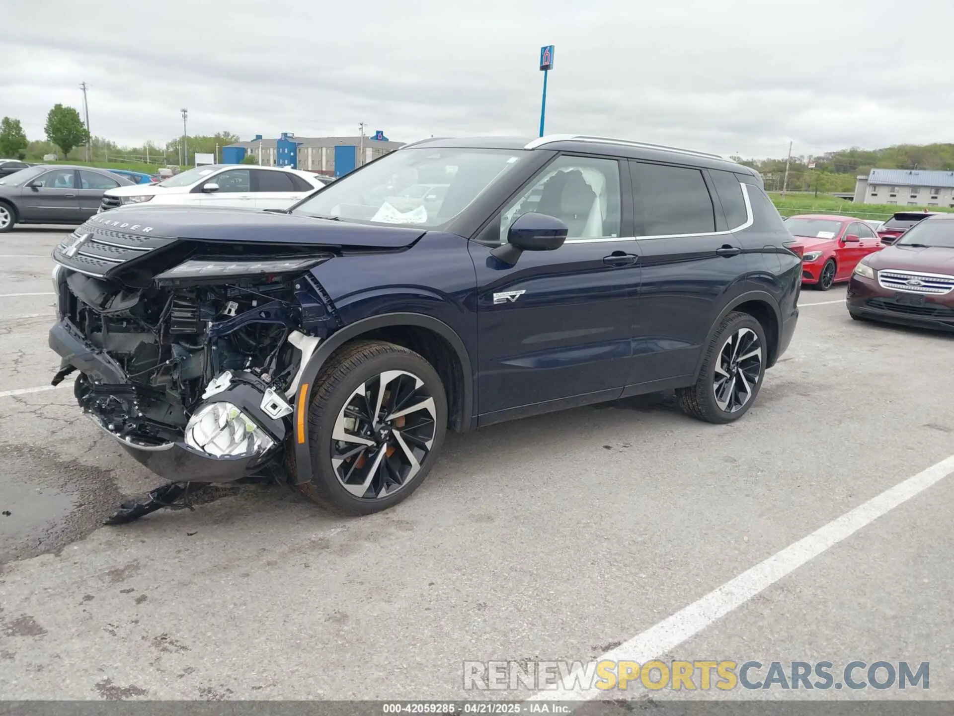 2 fotografías del automóvil dañado JA4T5WA94RZ050272 MITSUBISHI OUTLANDER PHEV 2024