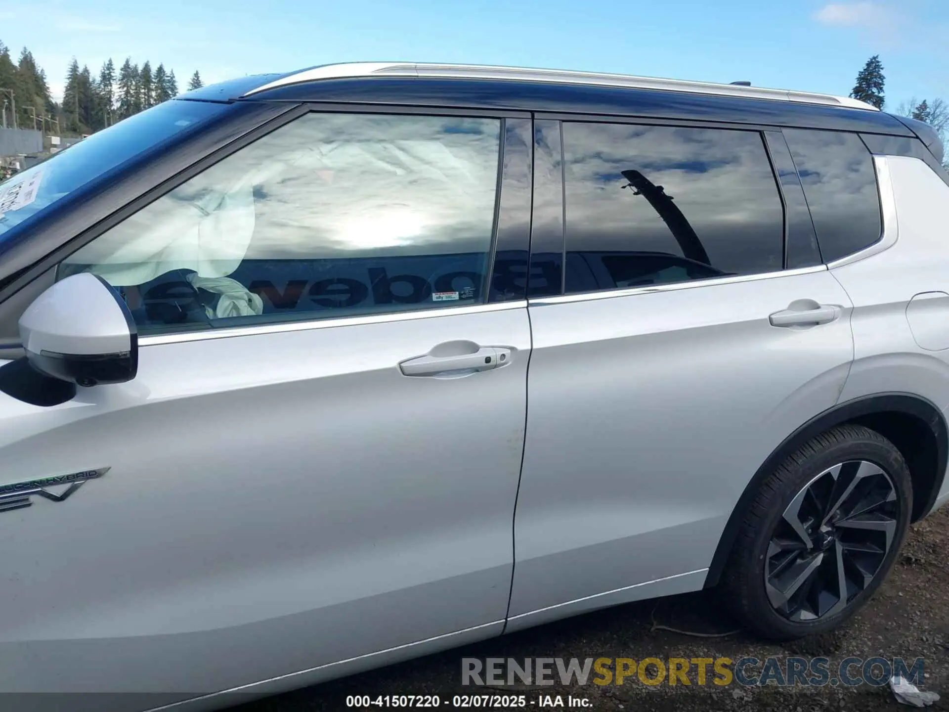 15 fotografías del automóvil dañado JA4T5WA96RZ027916 MITSUBISHI OUTLANDER PHEV 2024