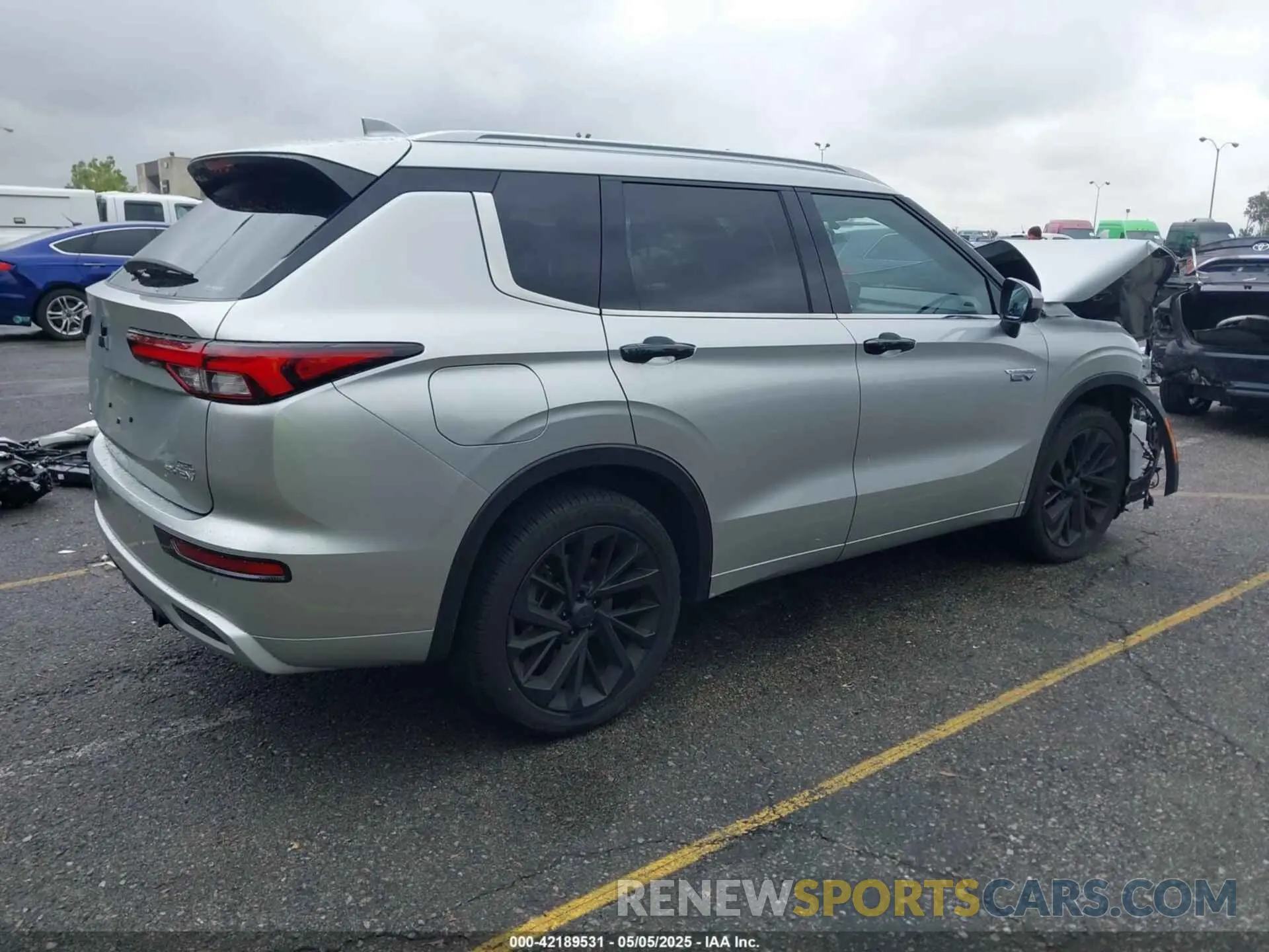 4 fotografías del automóvil dañado JA4T5WA96RZ036695 MITSUBISHI OUTLANDER PHEV 2024