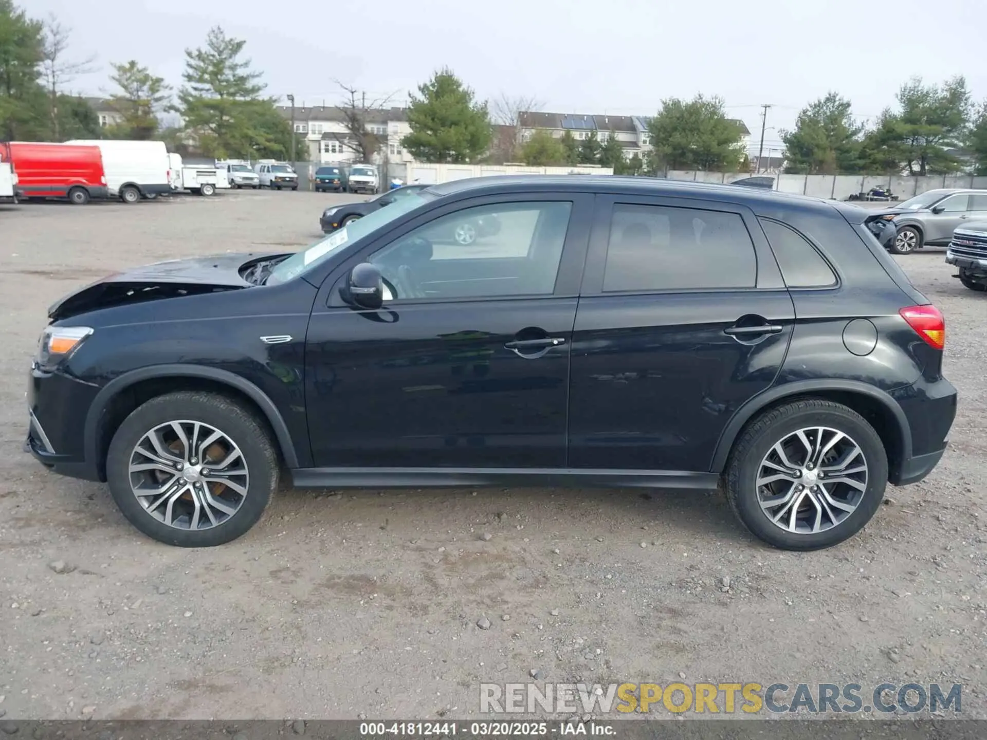 14 fotografías del automóvil dañado JA4AP3AU0KU023173 MITSUBISHI OUTLANDER SPORT 2019