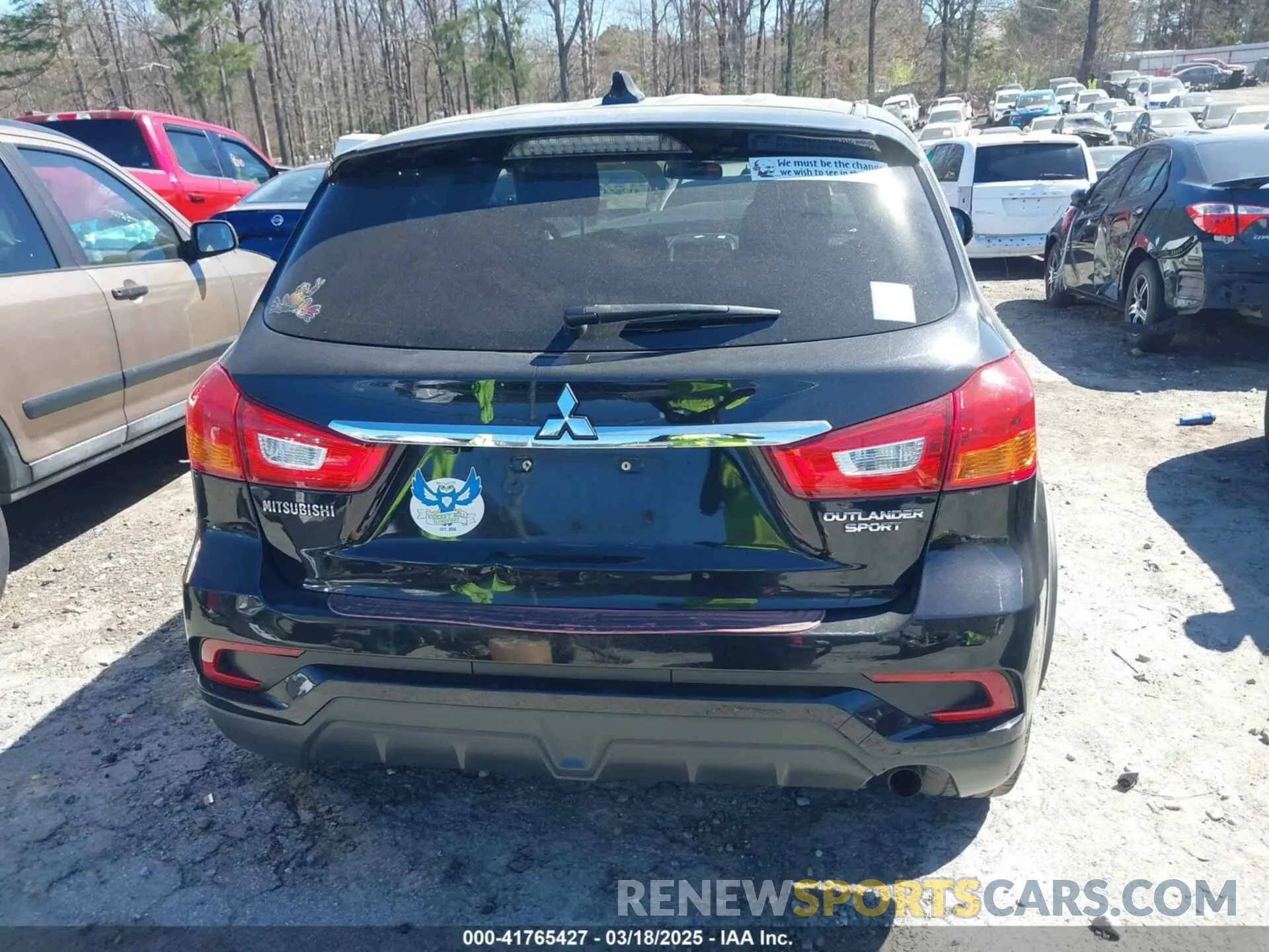 16 fotografías del automóvil dañado JA4AP3AU0KU028521 MITSUBISHI OUTLANDER SPORT 2019