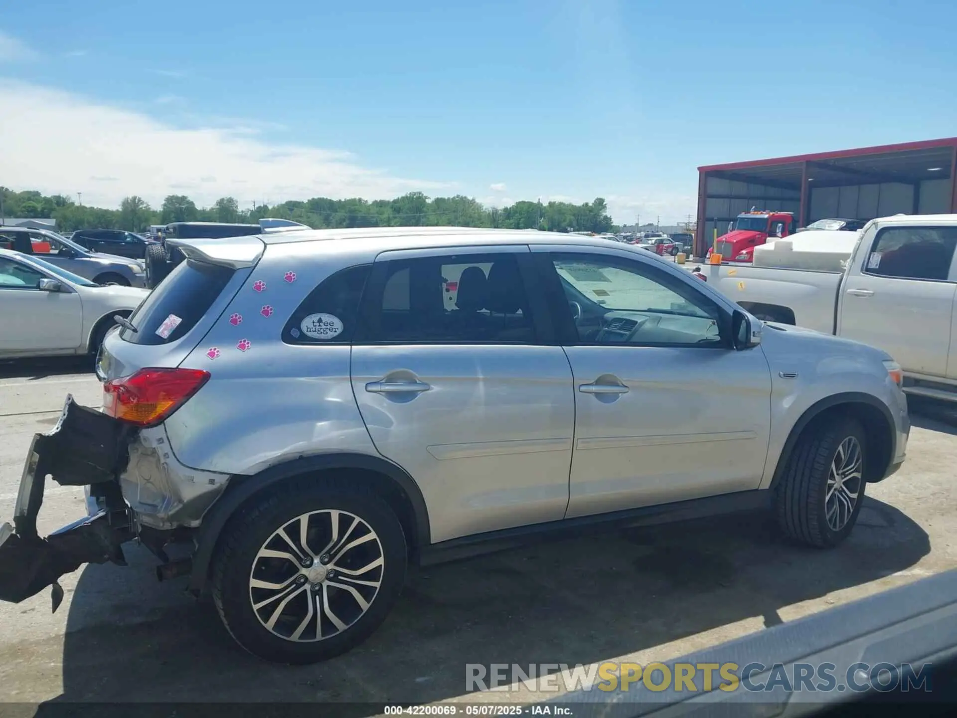 13 fotografías del automóvil dañado JA4AP3AU0KU033072 MITSUBISHI OUTLANDER SPORT 2019