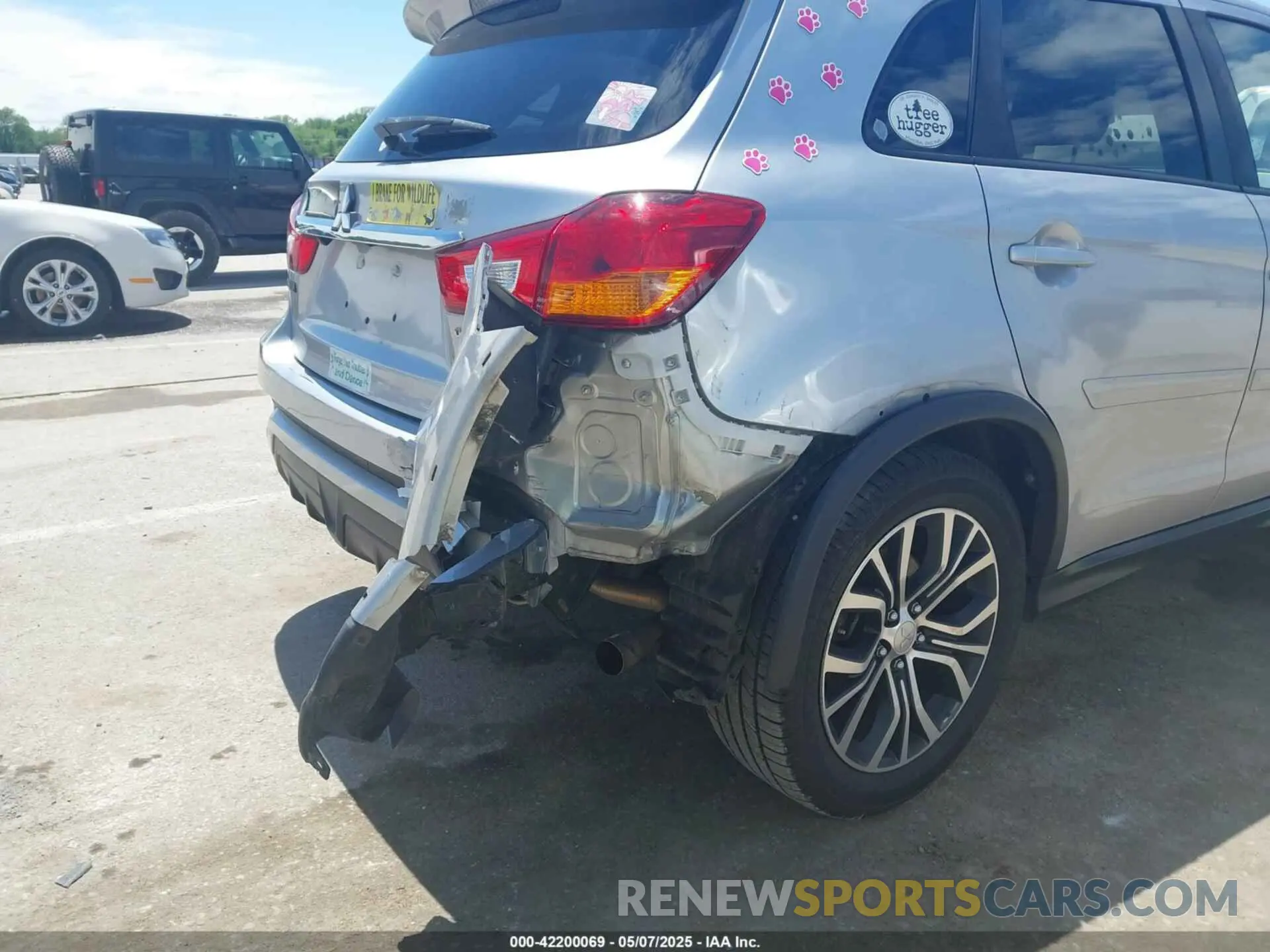 6 fotografías del automóvil dañado JA4AP3AU0KU033072 MITSUBISHI OUTLANDER SPORT 2019