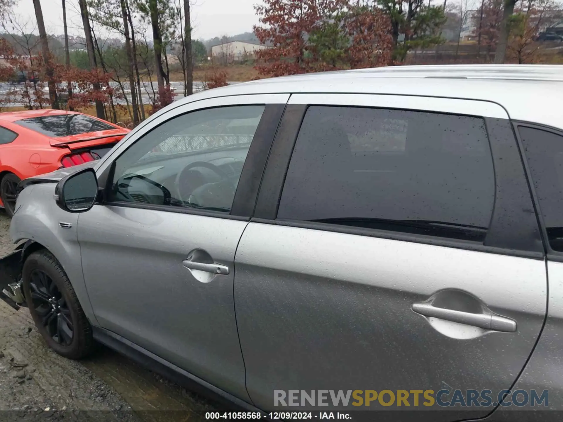 14 fotografías del automóvil dañado JA4AP3AU3KU020798 MITSUBISHI OUTLANDER SPORT 2019
