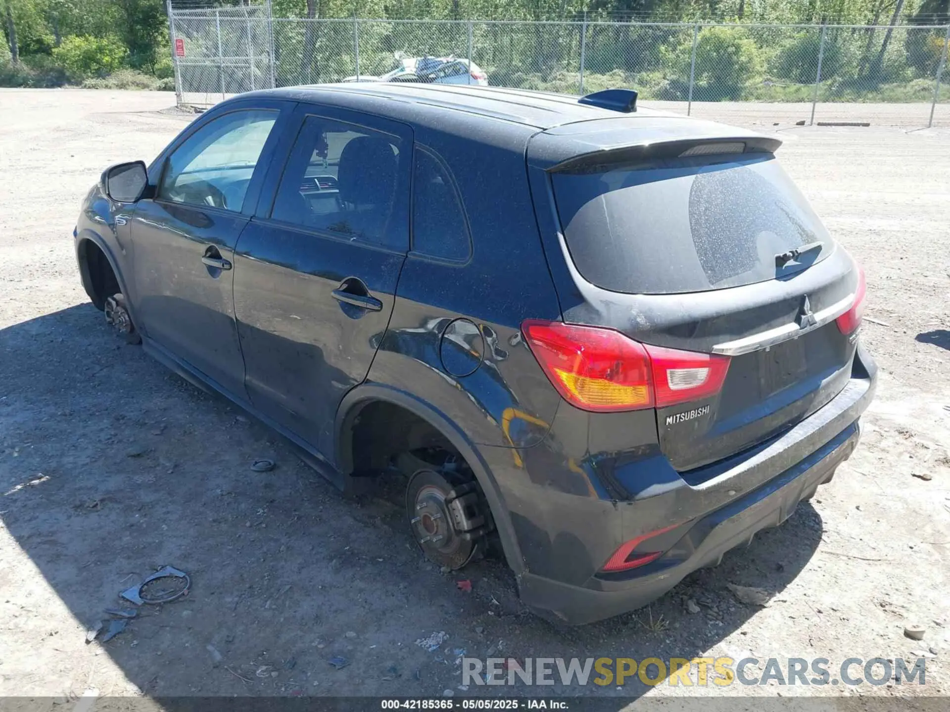 3 fotografías del automóvil dañado JA4AP3AU4KU017957 MITSUBISHI OUTLANDER SPORT 2019