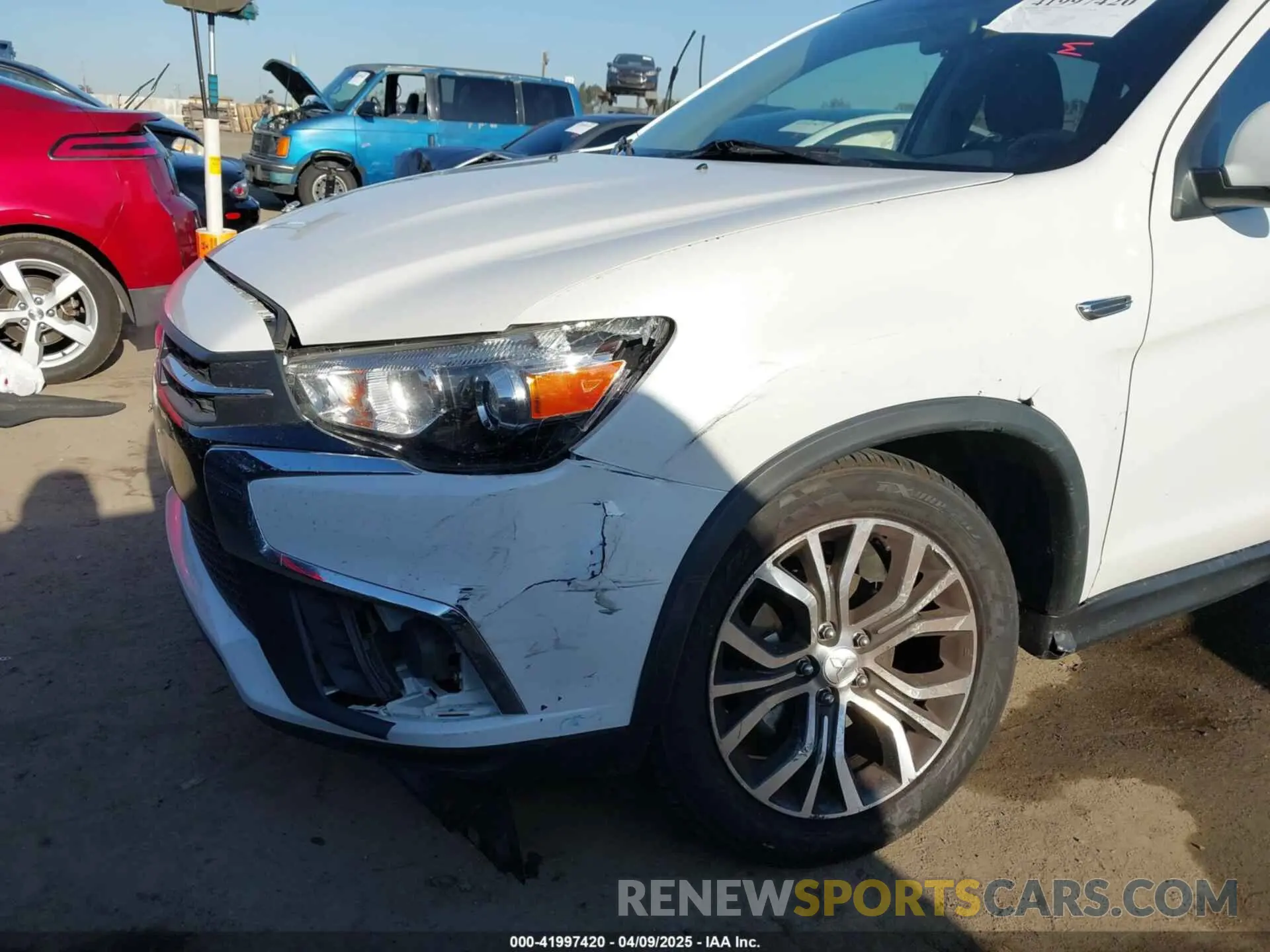 6 fotografías del automóvil dañado JA4AP3AU5KU005462 MITSUBISHI OUTLANDER SPORT 2019