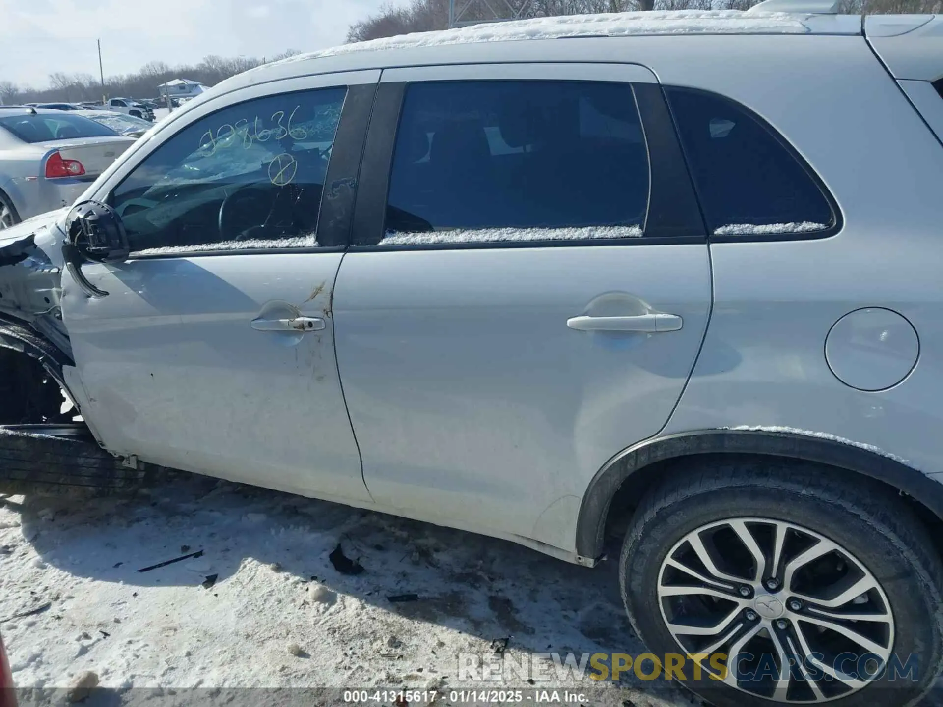 13 fotografías del automóvil dañado JA4AP3AU5KU008636 MITSUBISHI OUTLANDER SPORT 2019