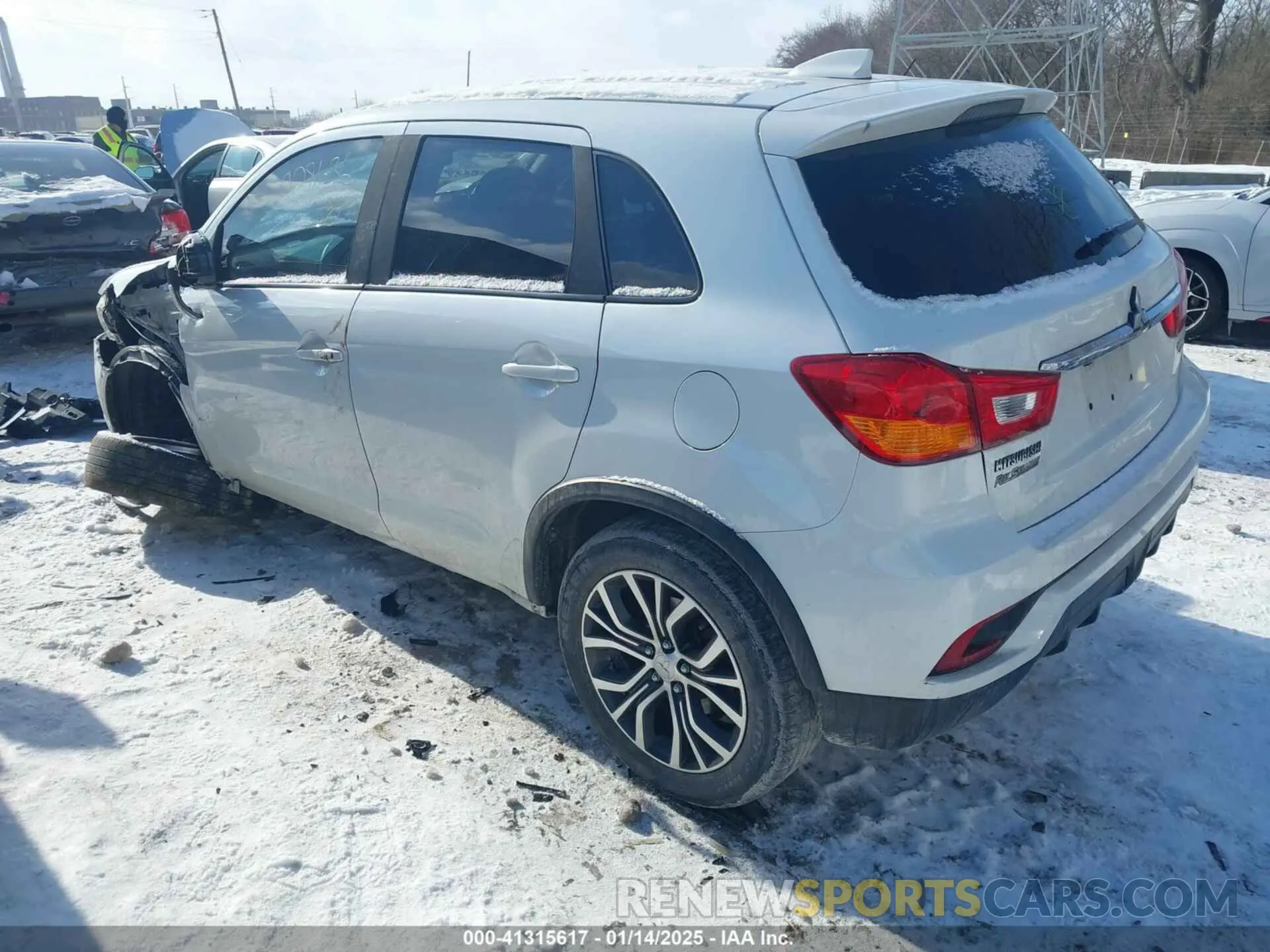3 fotografías del automóvil dañado JA4AP3AU5KU008636 MITSUBISHI OUTLANDER SPORT 2019