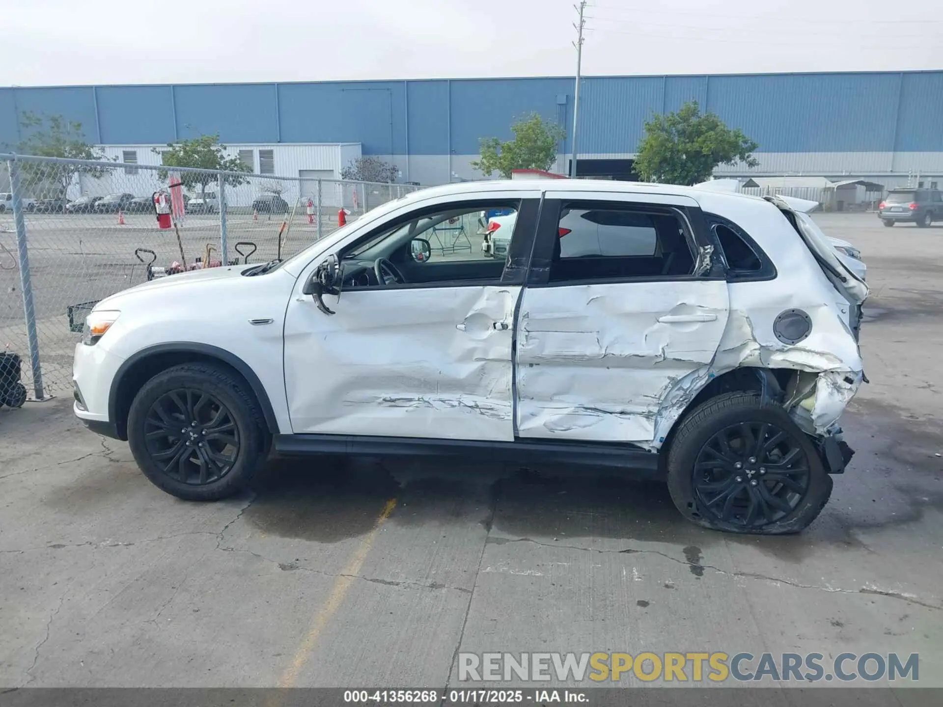 14 fotografías del automóvil dañado JA4AP3AU6KU010315 MITSUBISHI OUTLANDER SPORT 2019