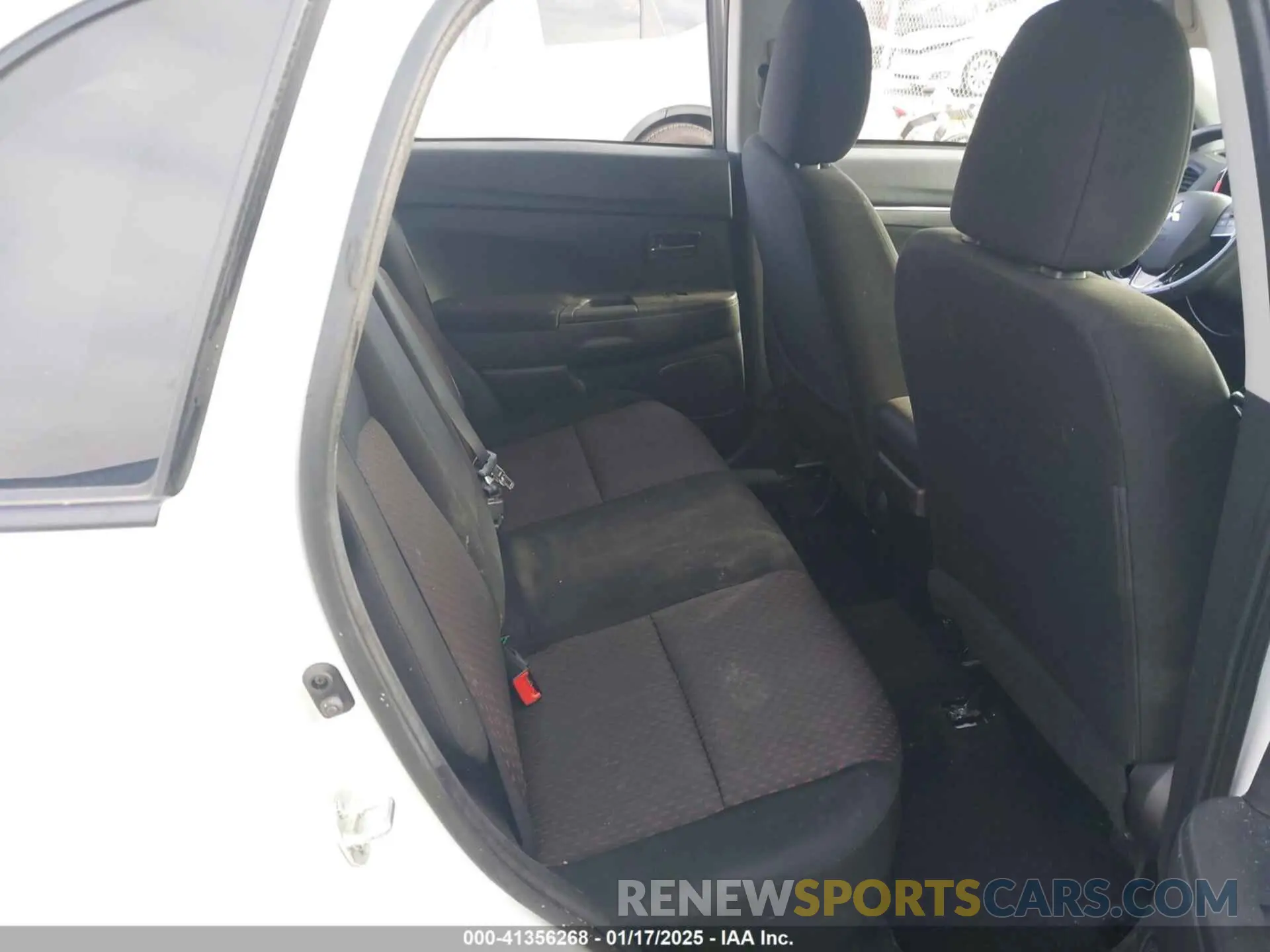 8 fotografías del automóvil dañado JA4AP3AU6KU010315 MITSUBISHI OUTLANDER SPORT 2019