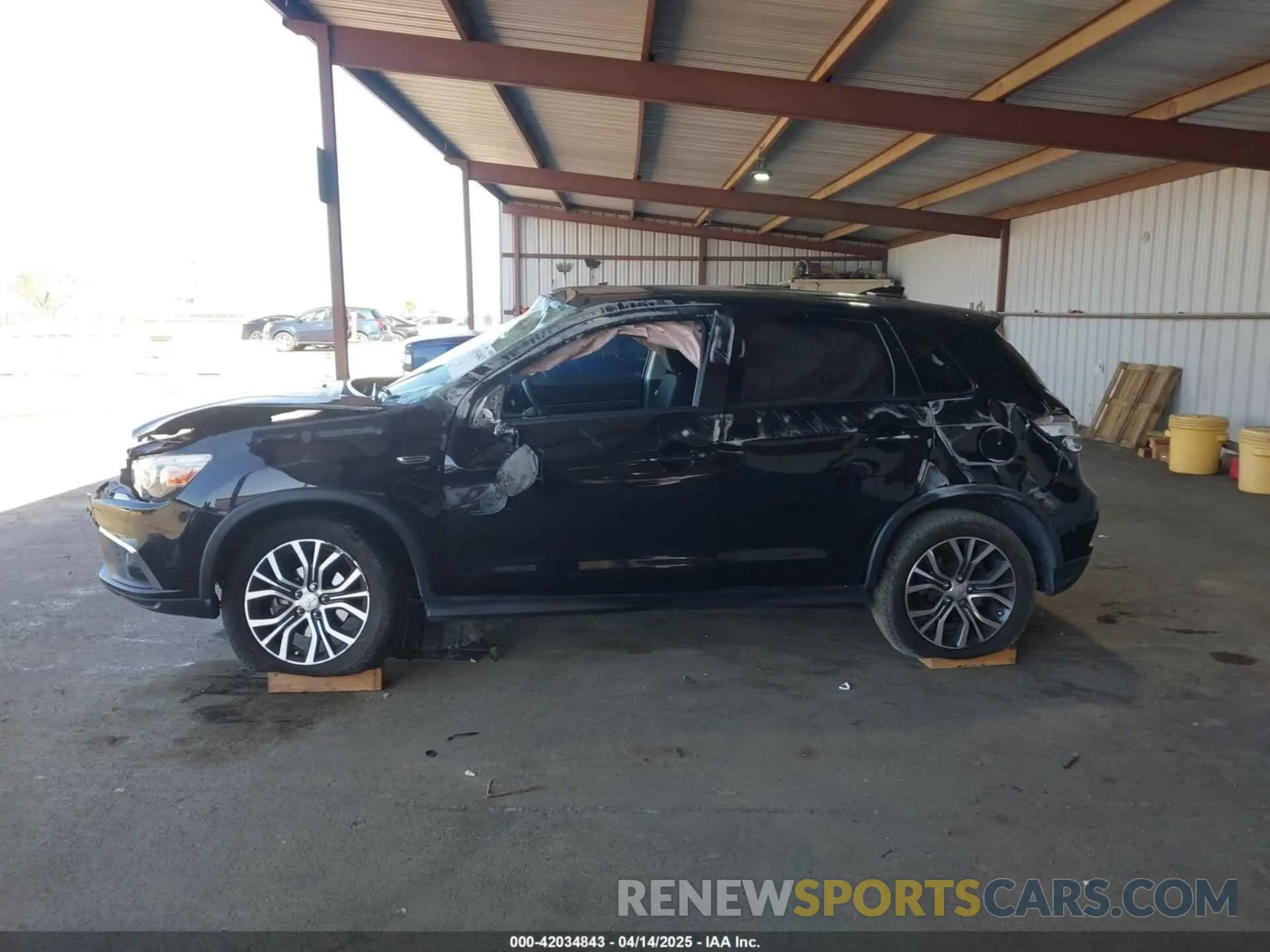 13 fotografías del automóvil dañado JA4AP3AU6KU013215 MITSUBISHI OUTLANDER SPORT 2019