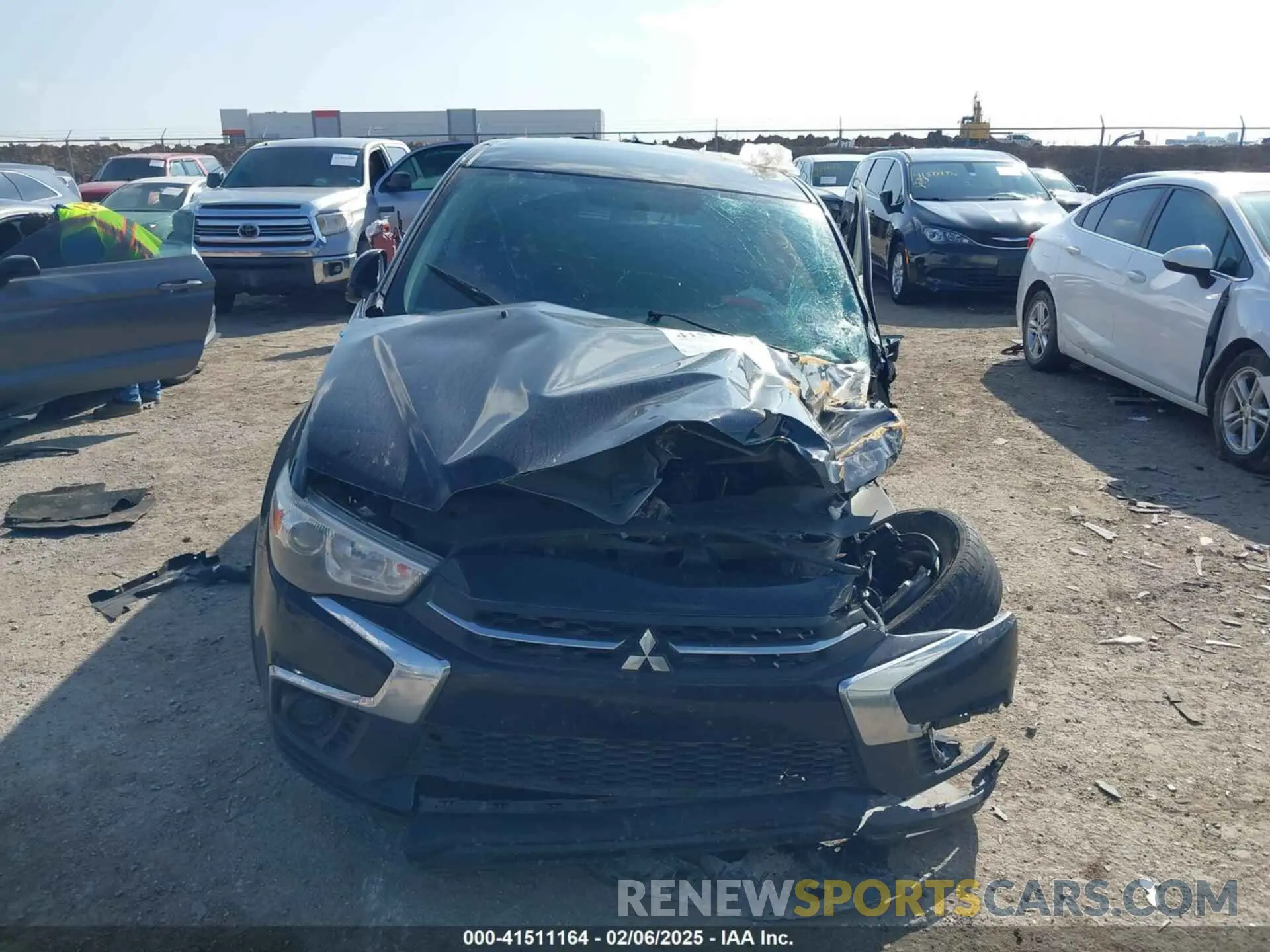 12 fotografías del automóvil dañado JA4AP3AU6KU030886 MITSUBISHI OUTLANDER SPORT 2019