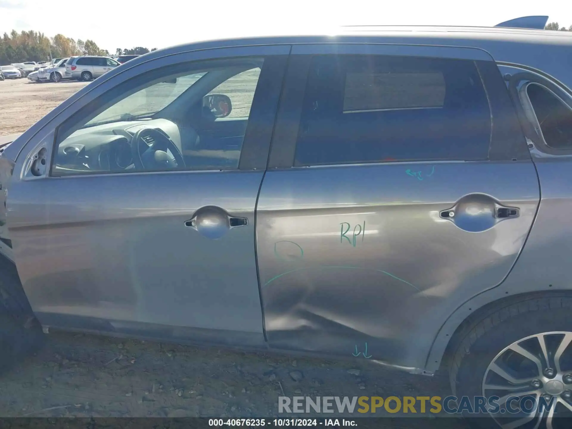 15 fotografías del automóvil dañado JA4AP3AU8KU020182 MITSUBISHI OUTLANDER SPORT 2019