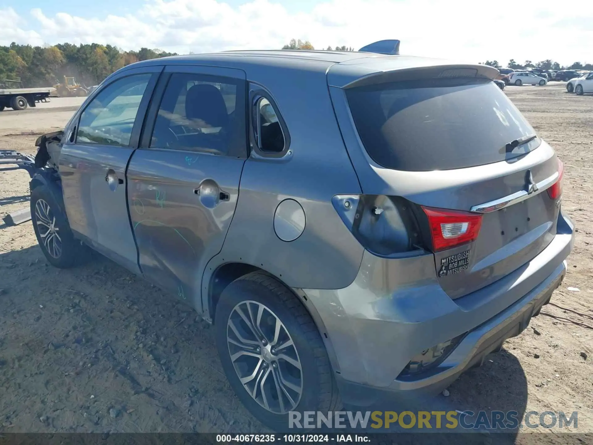 3 fotografías del automóvil dañado JA4AP3AU8KU020182 MITSUBISHI OUTLANDER SPORT 2019