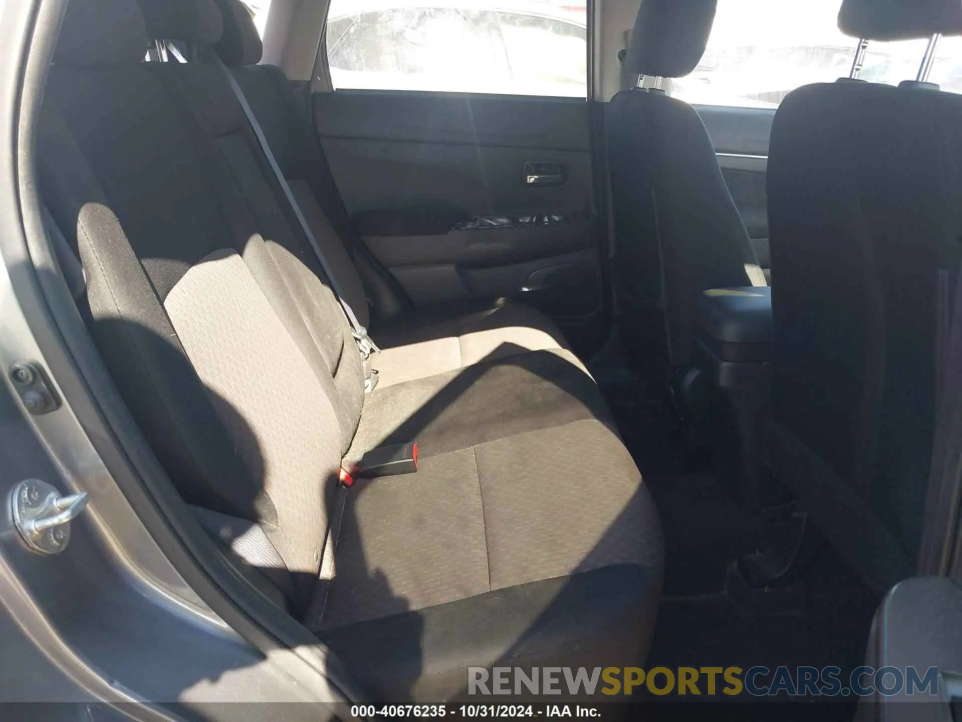 8 fotografías del automóvil dañado JA4AP3AU8KU020182 MITSUBISHI OUTLANDER SPORT 2019