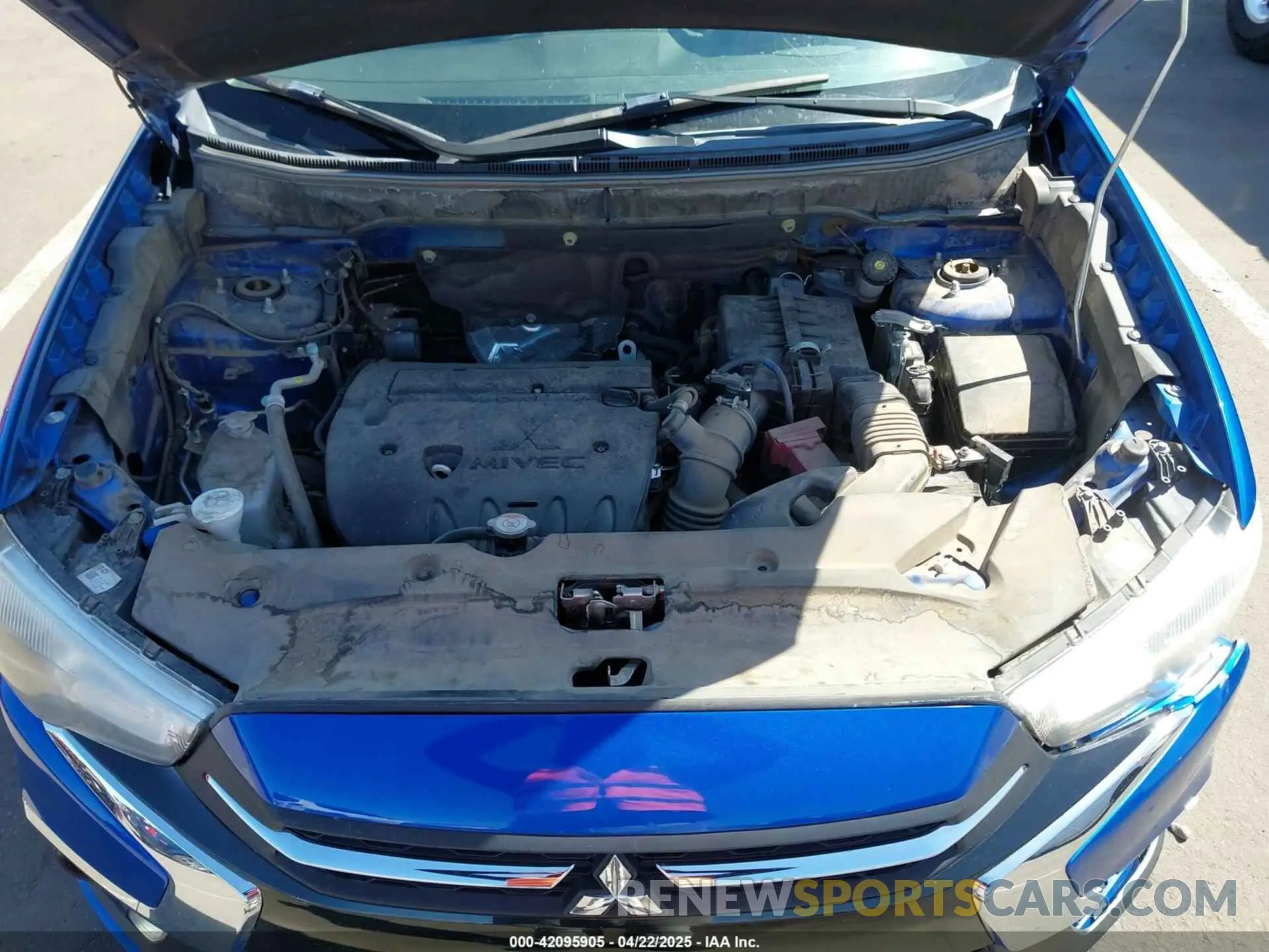 10 fotografías del automóvil dañado JA4AP3AU8KU025396 MITSUBISHI OUTLANDER SPORT 2019