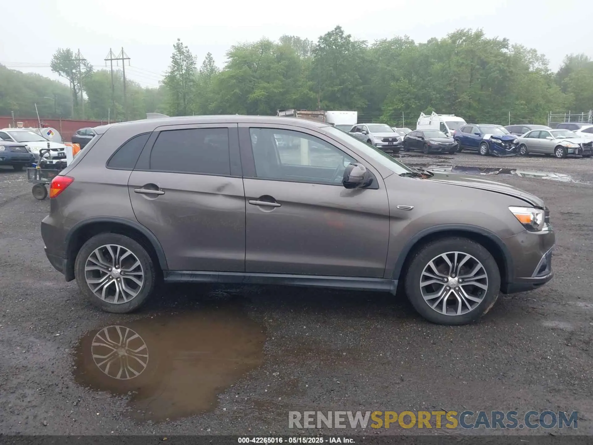 13 fotografías del automóvil dañado JA4AP3AU8KU029559 MITSUBISHI OUTLANDER SPORT 2019
