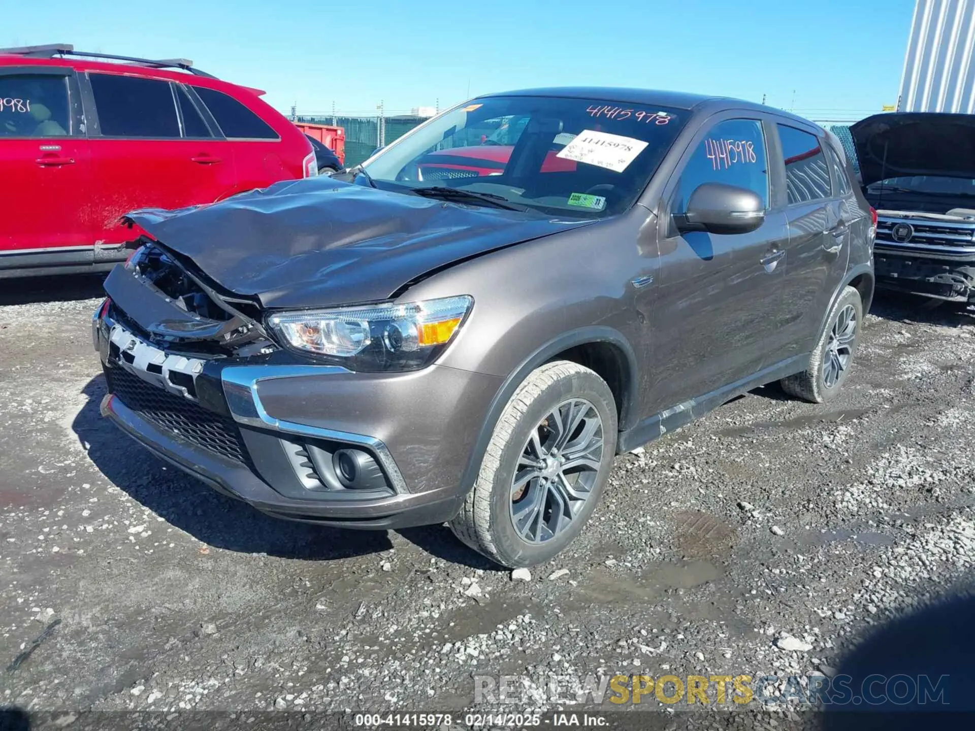 2 fotografías del automóvil dañado JA4AP3AU9KU028162 MITSUBISHI OUTLANDER SPORT 2019